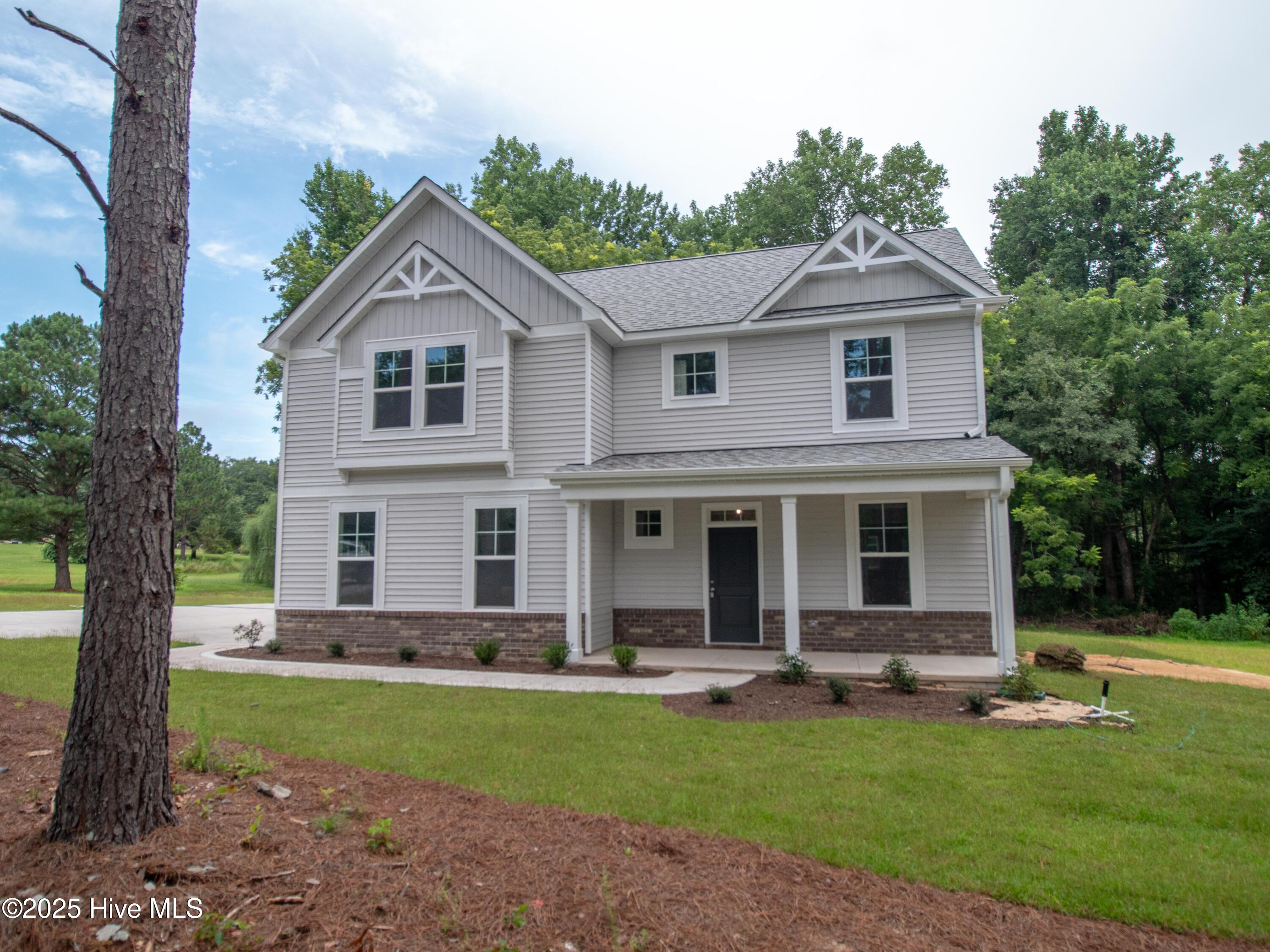 1945 Cranes Creek Road Property Photo 1