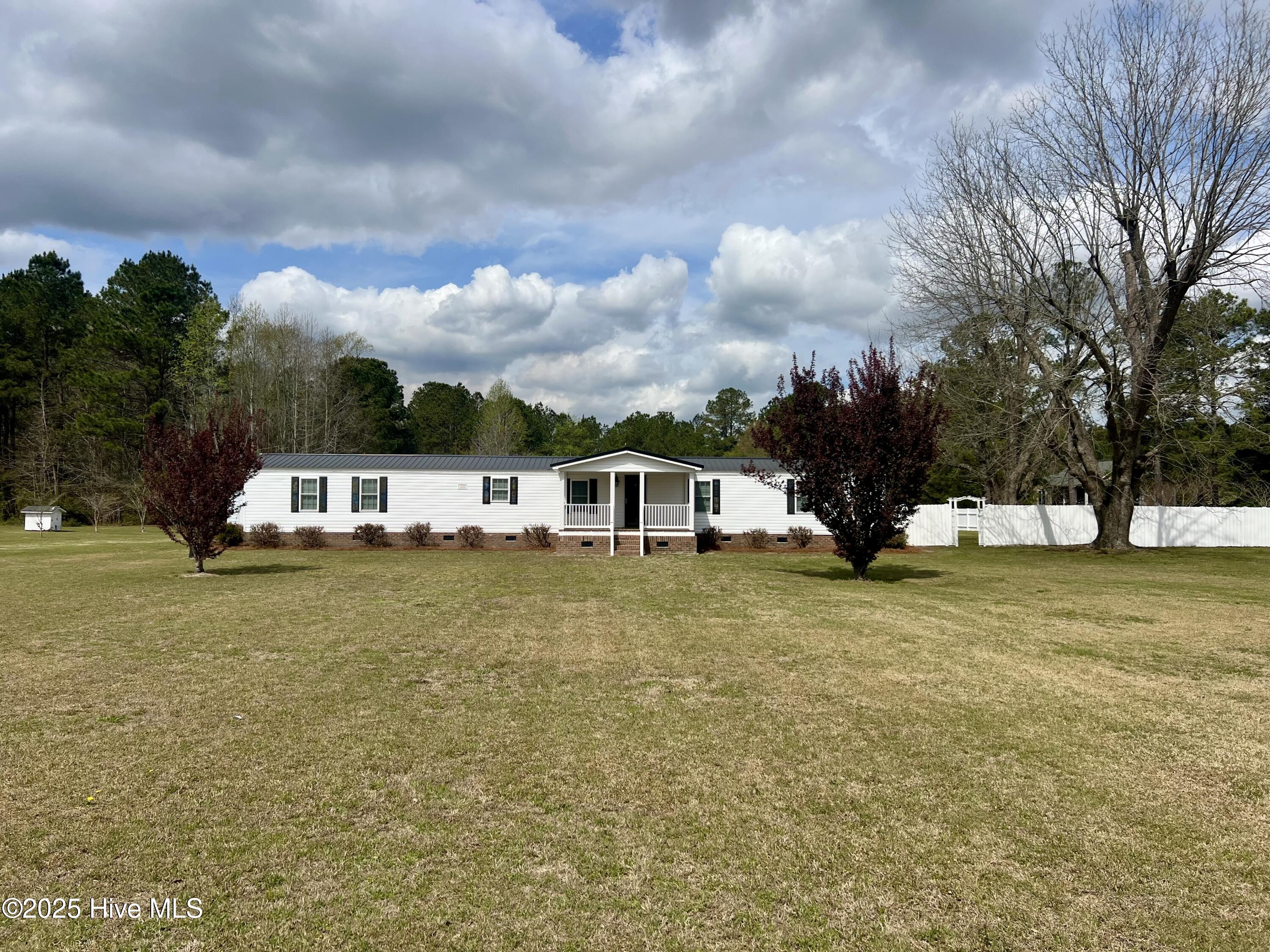 5131 Haynes Lennon Highway Property Photo 3