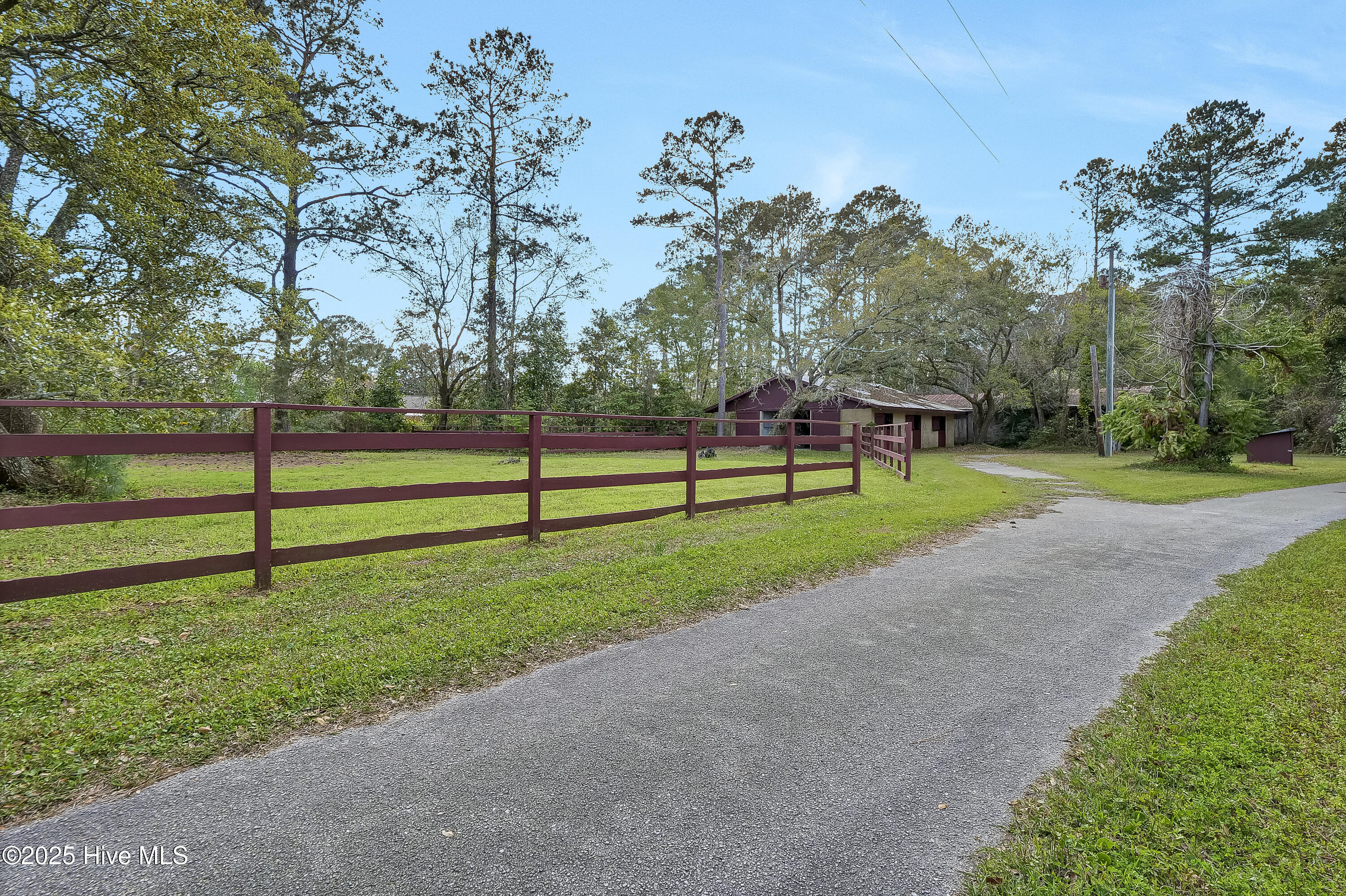 5304 Masonboro Loop Road Property Photo 2