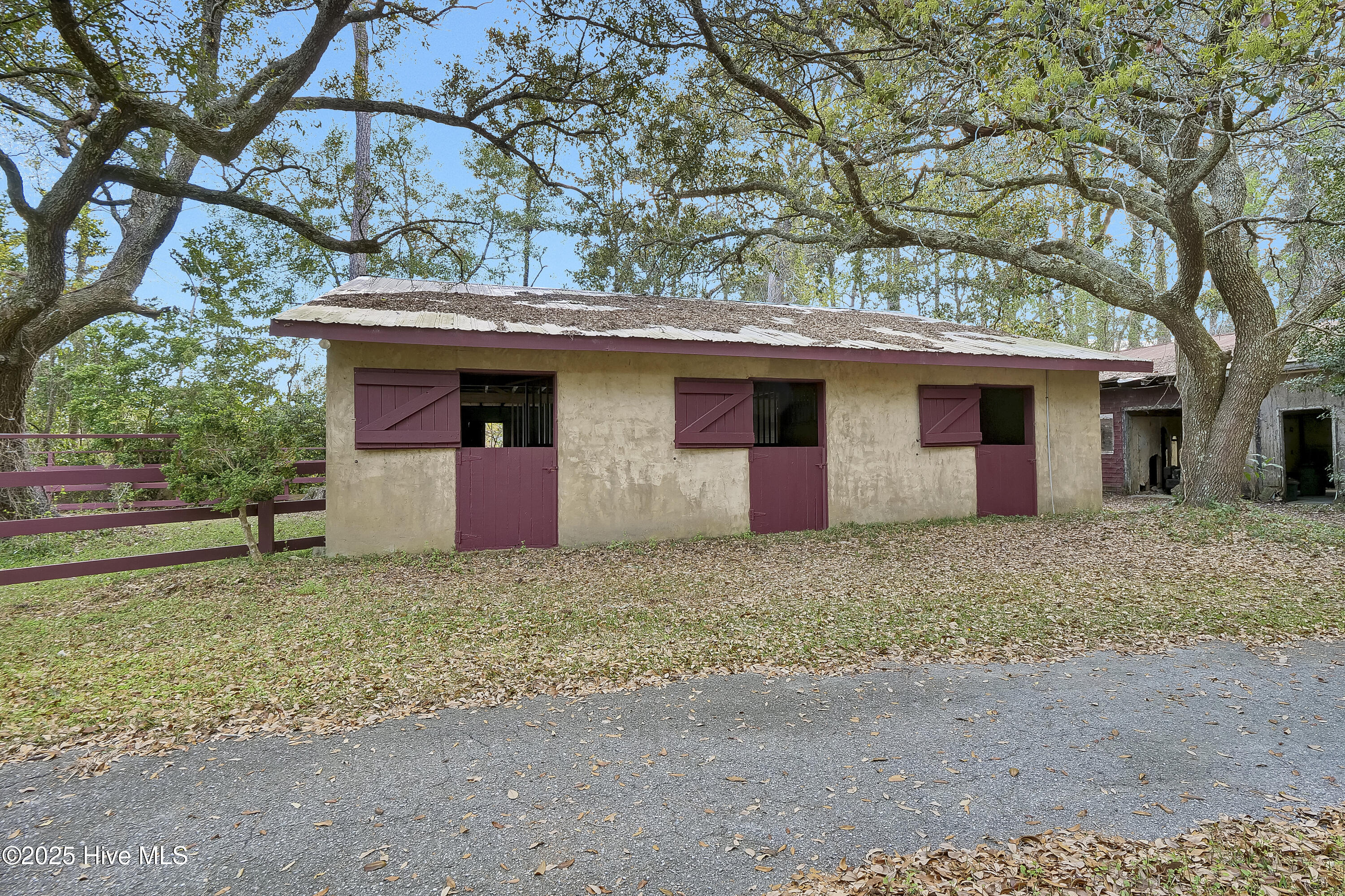 5304 Masonboro Loop Road Property Photo 6