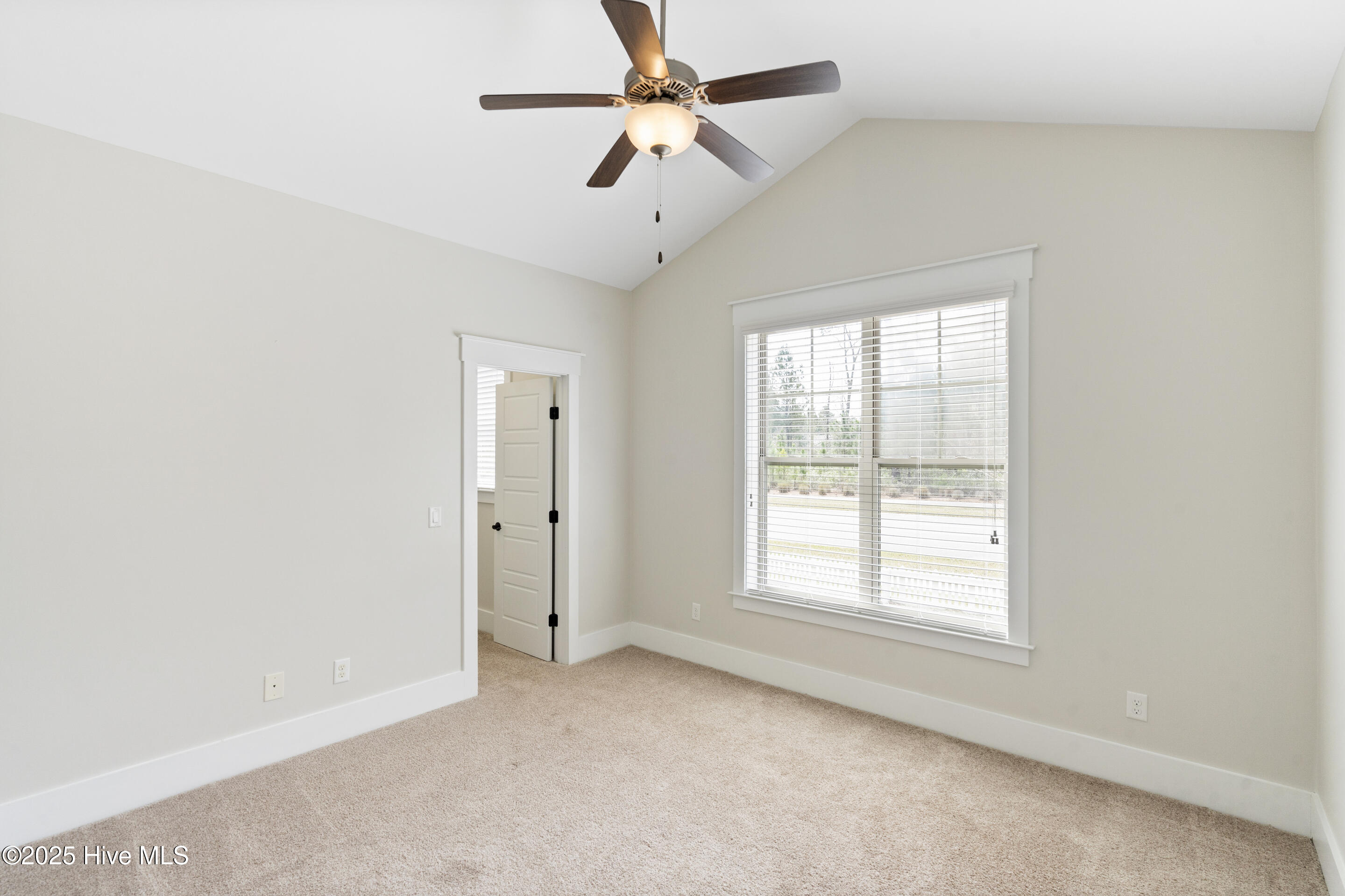 2111 Shelmore Way Property Photo 20