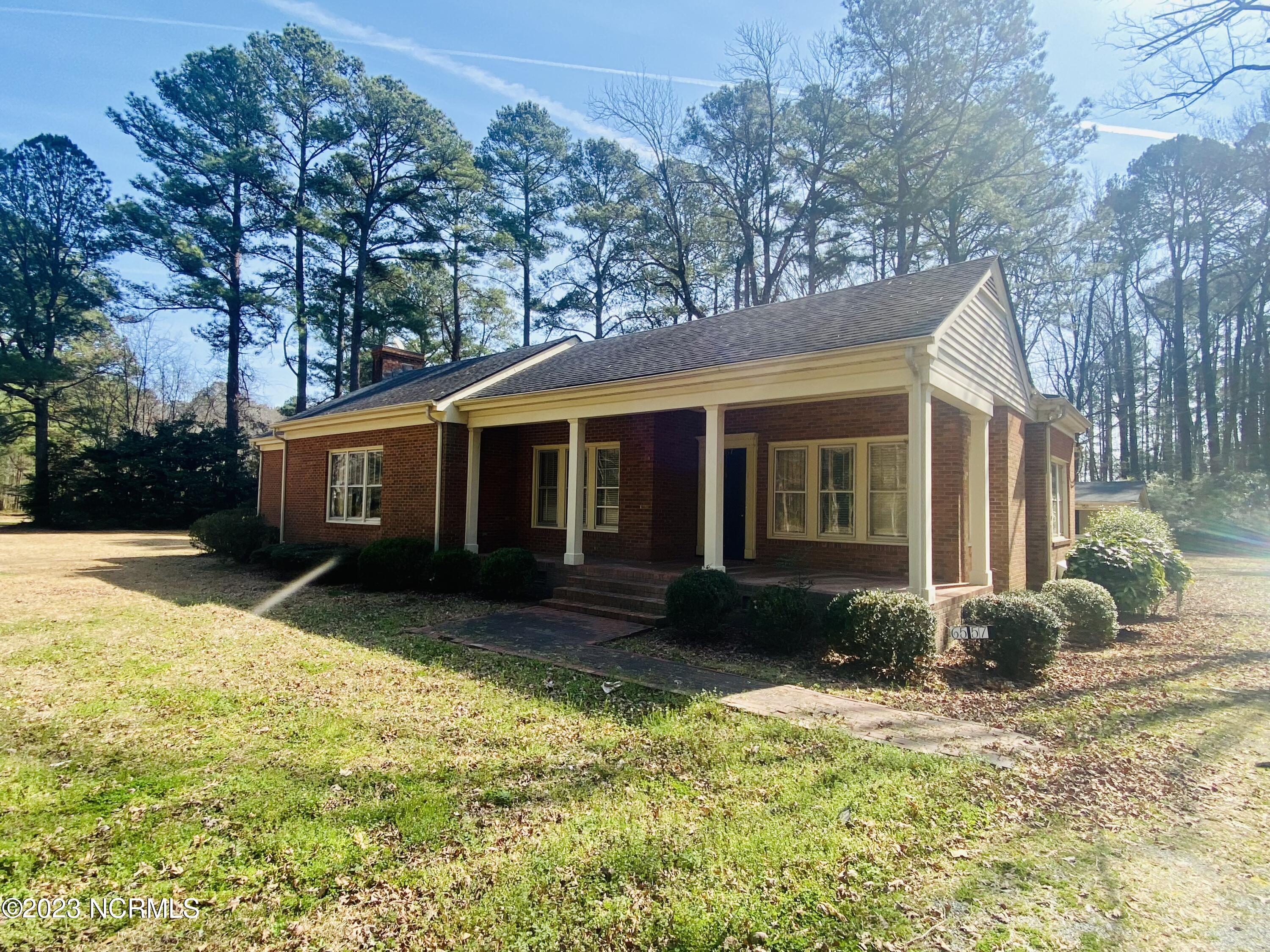 6557 E Wilson Street Property Photo