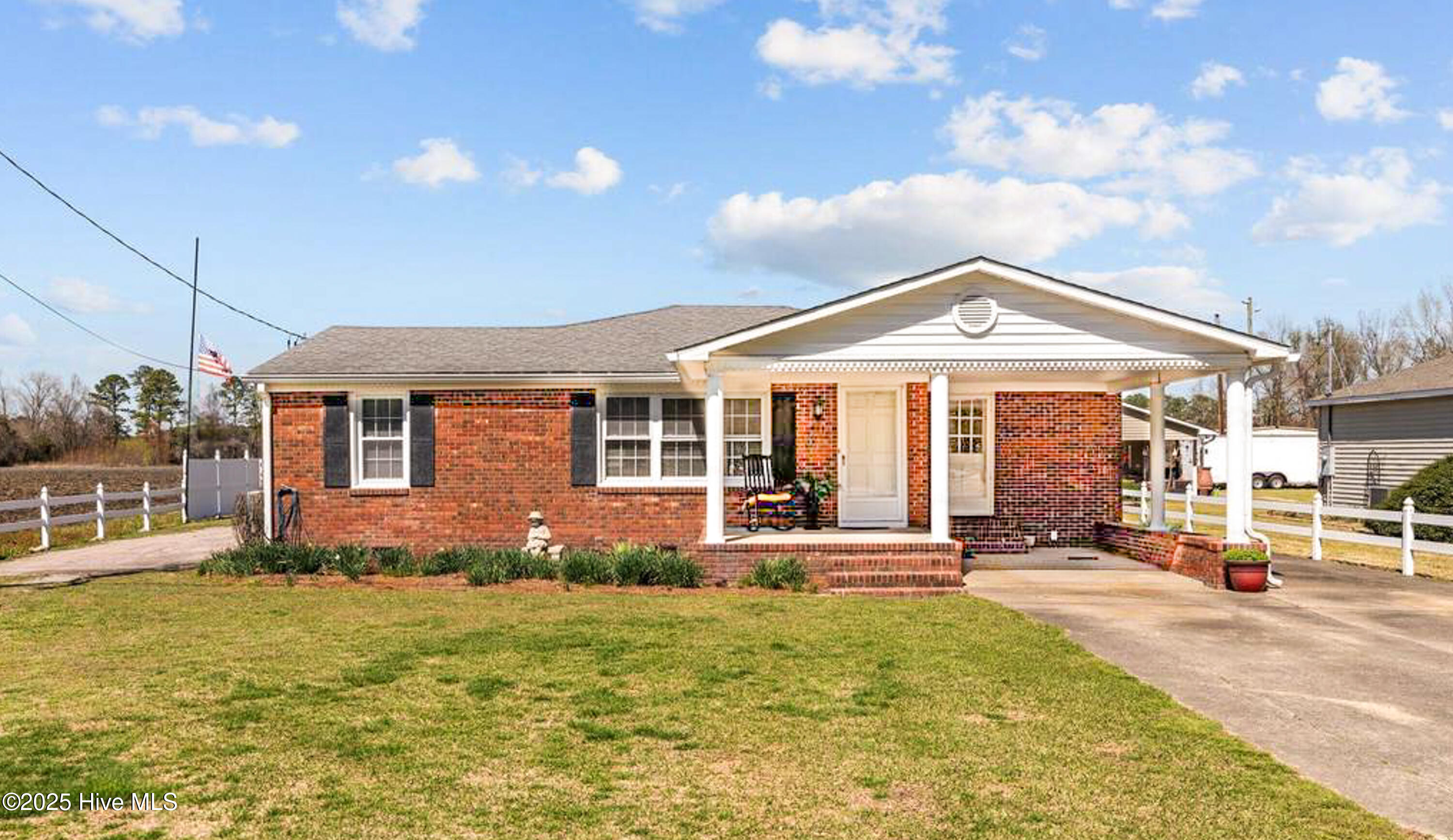 437 E Kornegay Street Property Photo 1