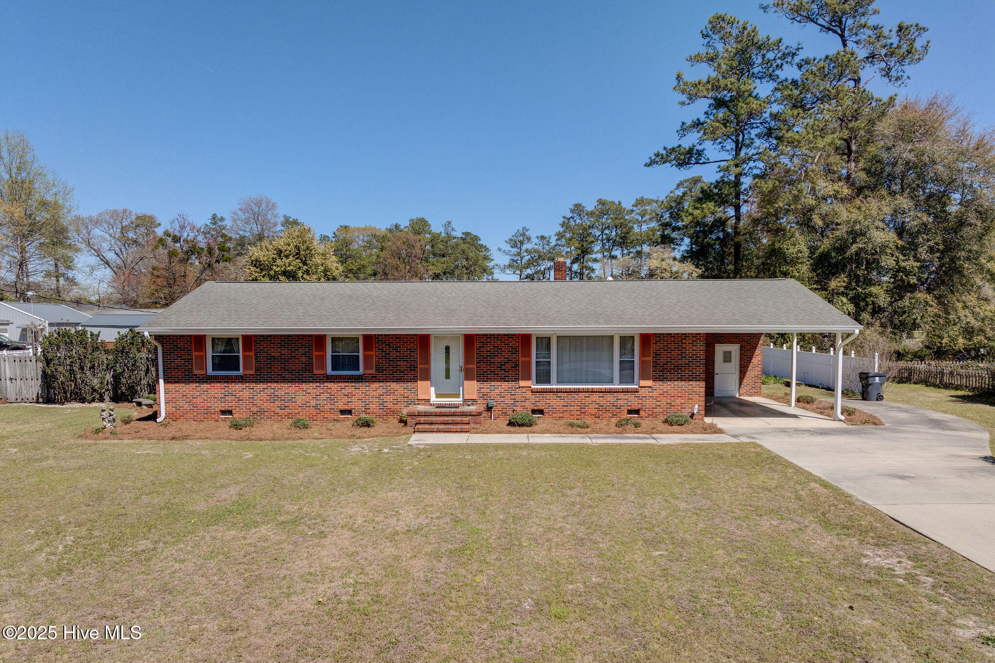 204 Cornwallis Road Property Photo 1