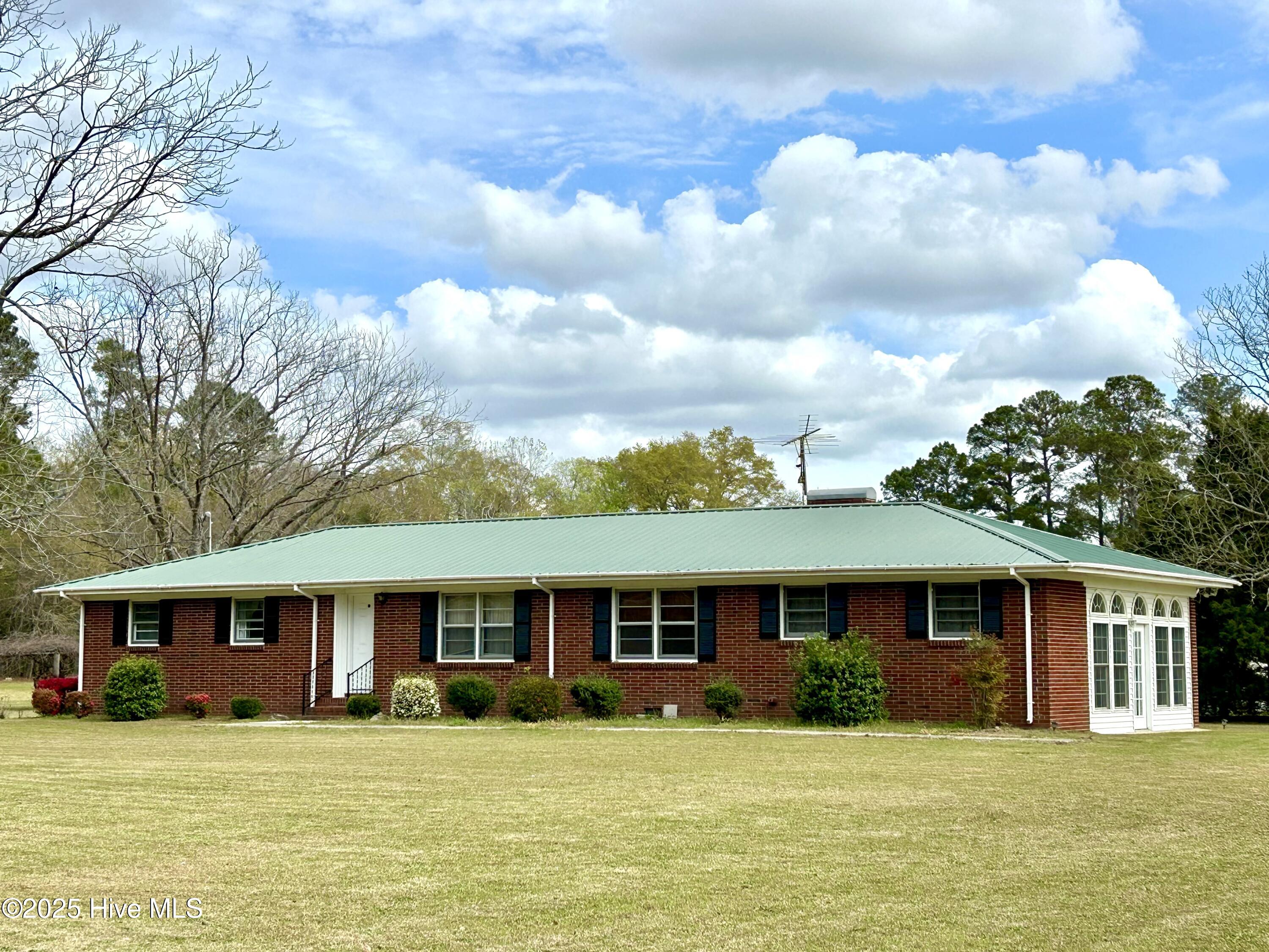 12261 Old Johns Road Property Photo