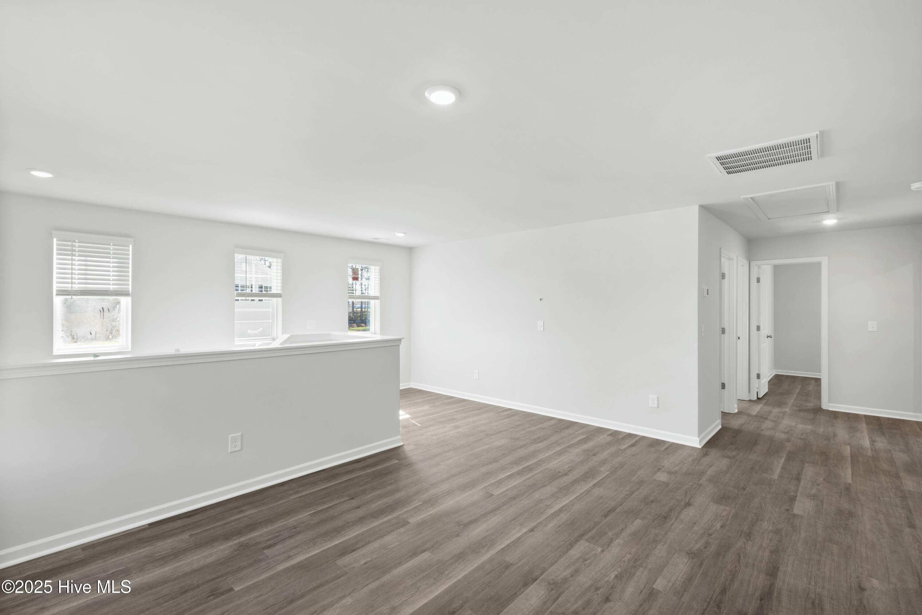 520 Sandy Hollow Drive Property Photo 18