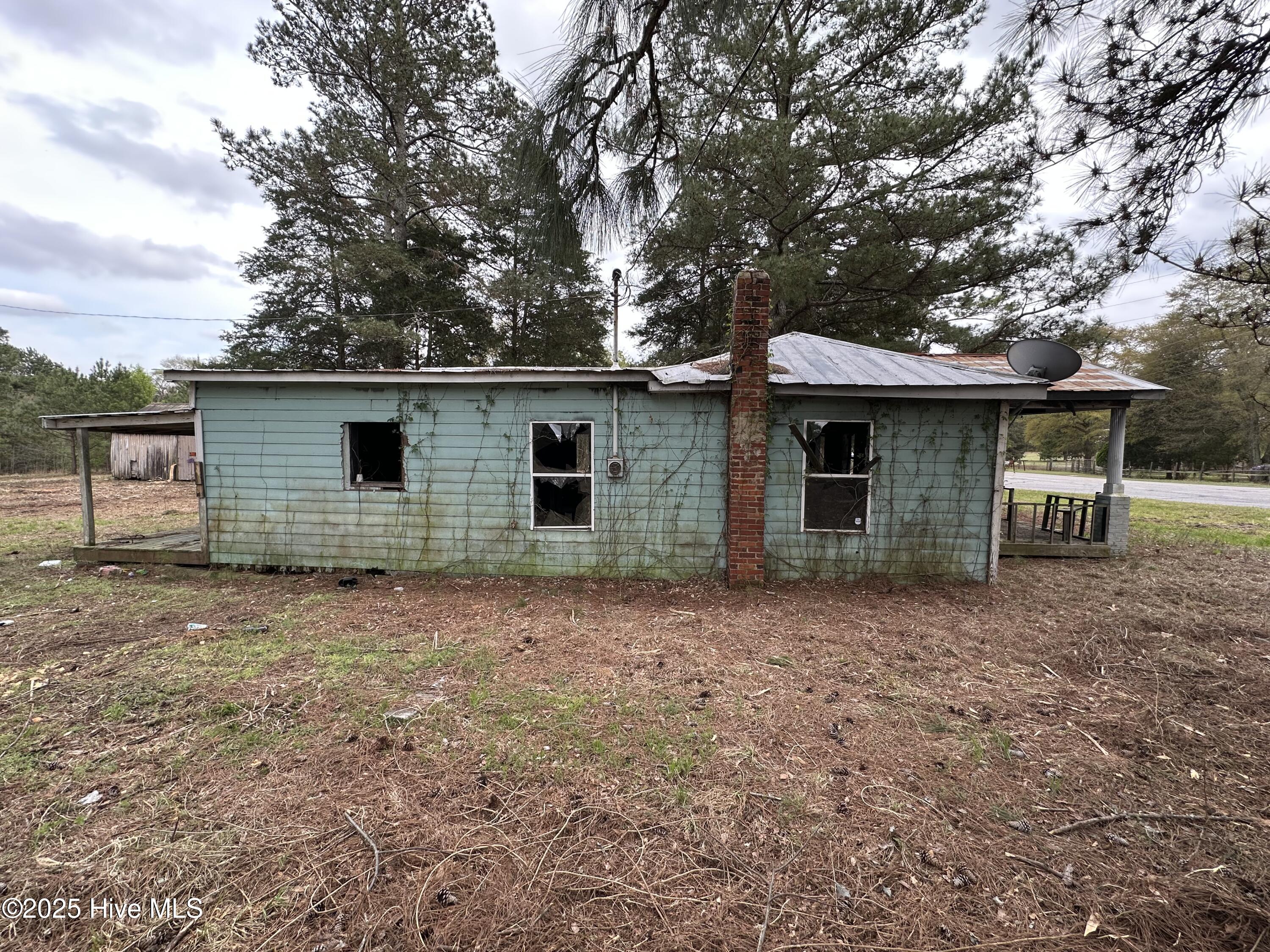 18345 Airbase Road Property Photo 4