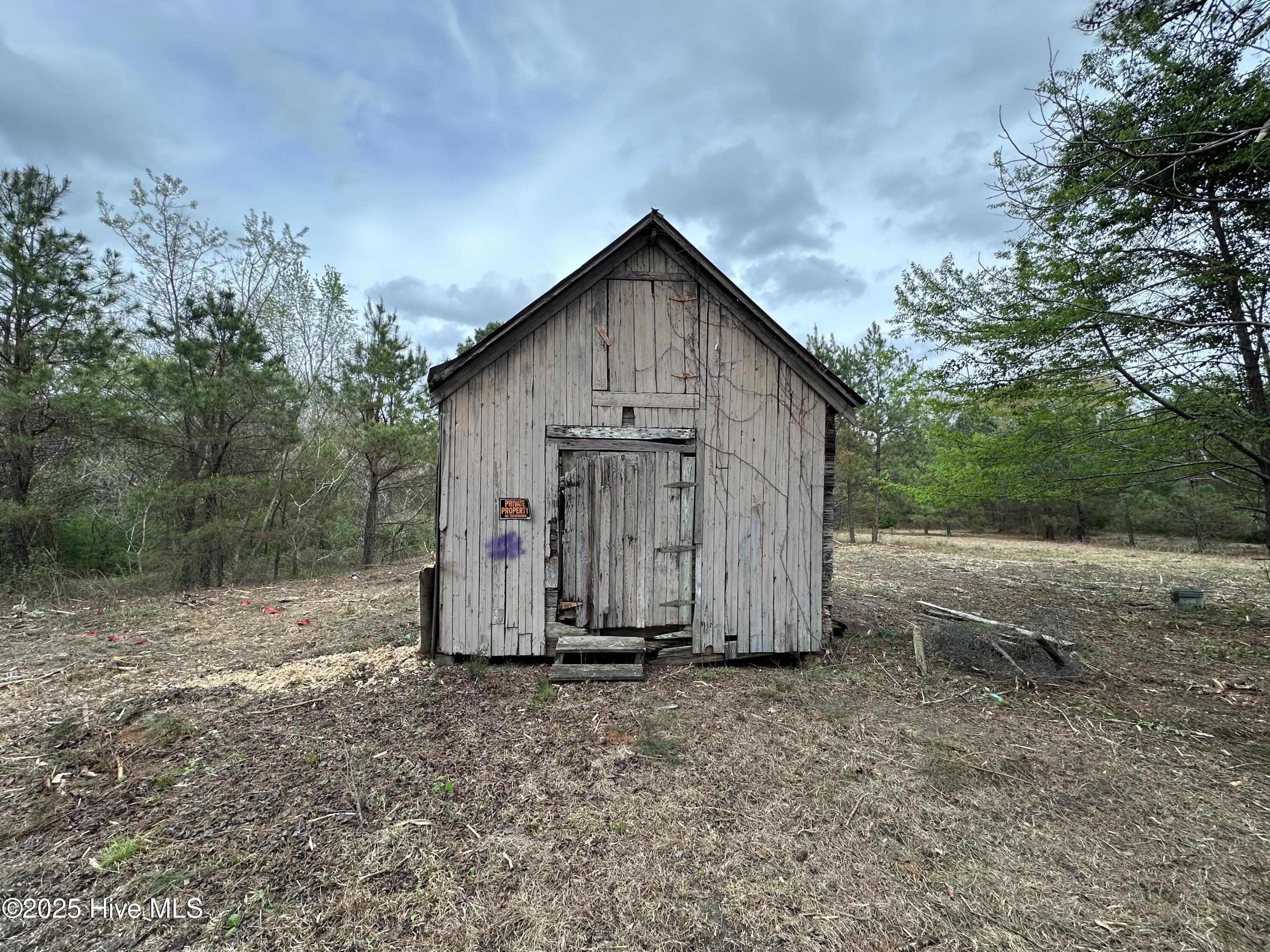 18345 Airbase Road Property Photo 9