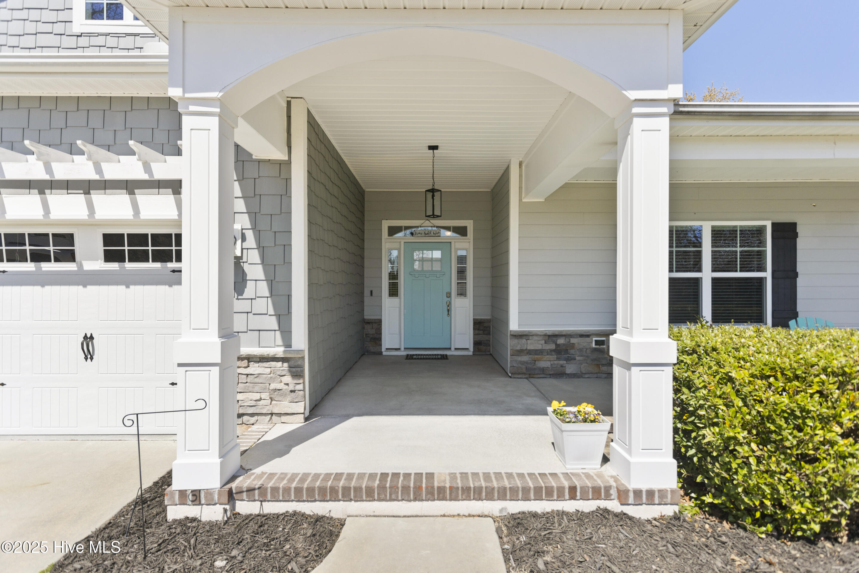 3020 Arundel Hill Property Photo 5