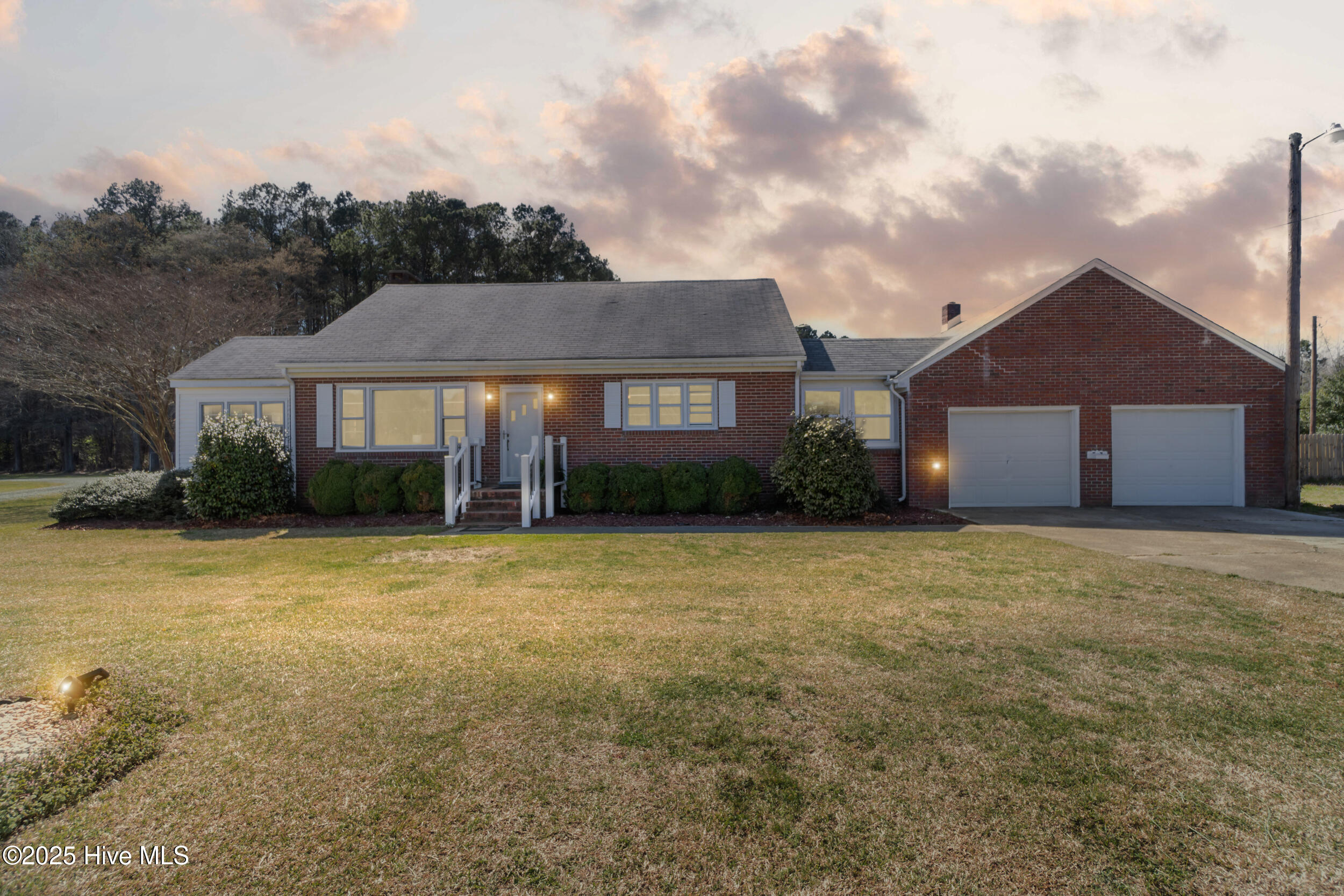 882 Nc-37 Property Photo 1