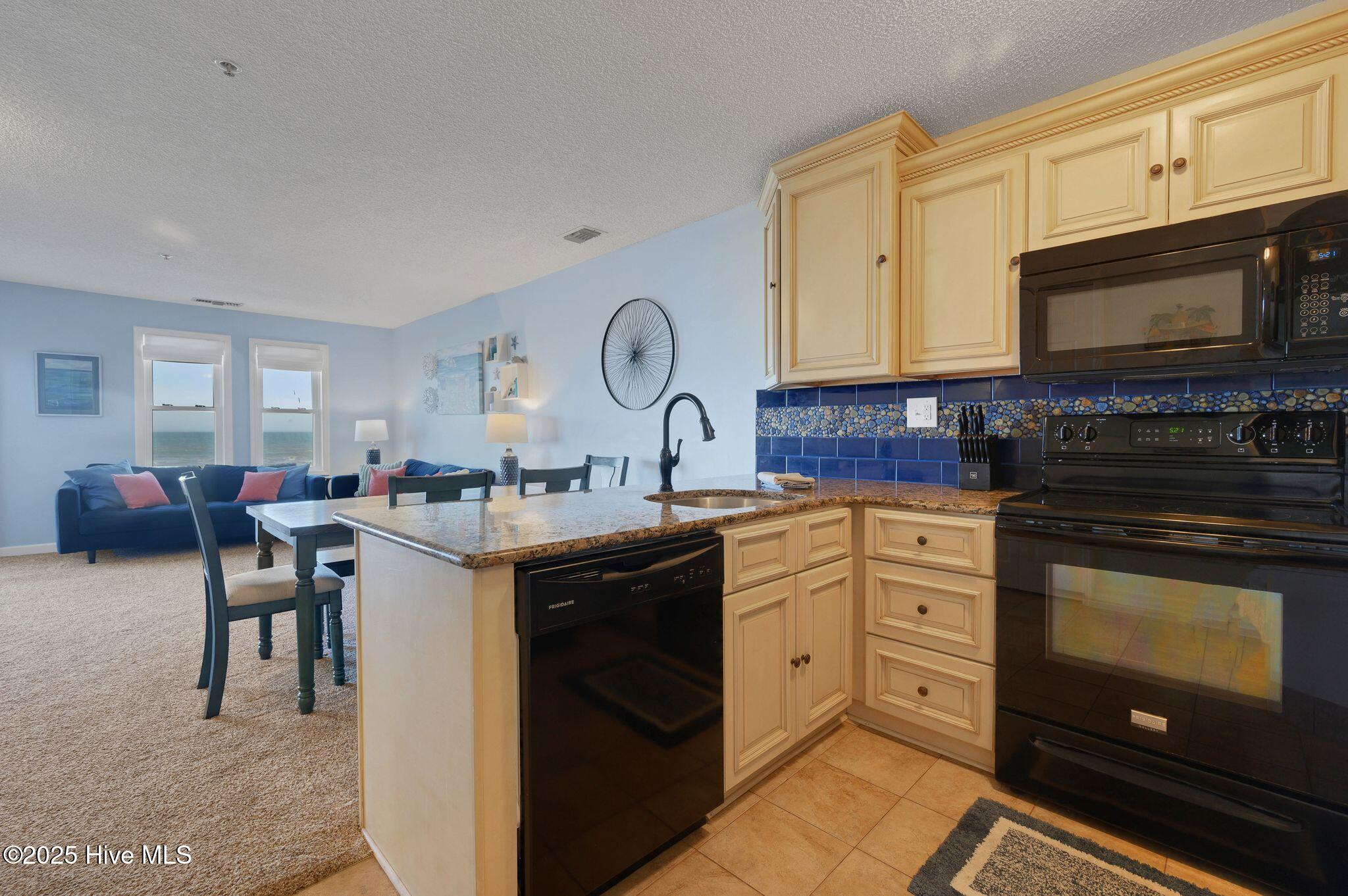 790 New River Inlet Road Unit 113a Property Photo 9