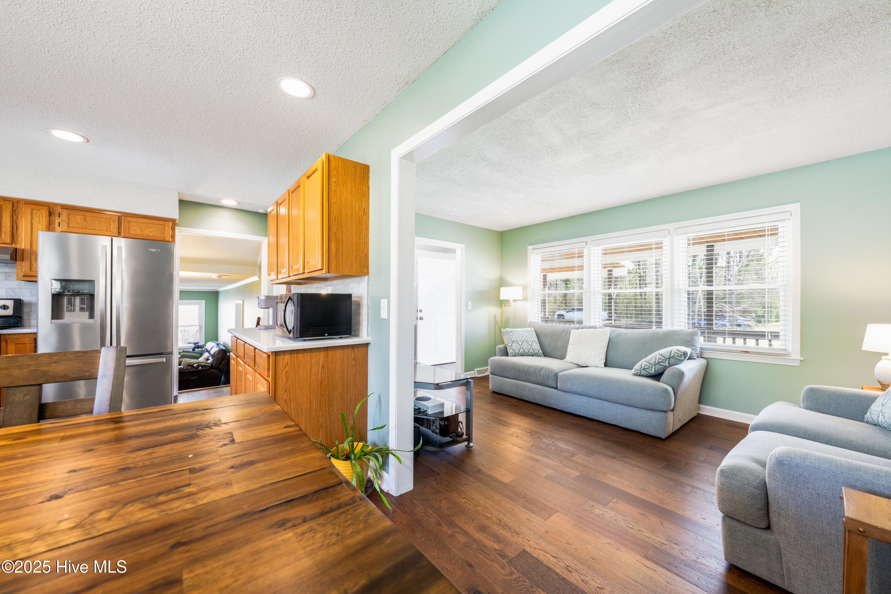 233 Heritage Park Drive Property Photo 5