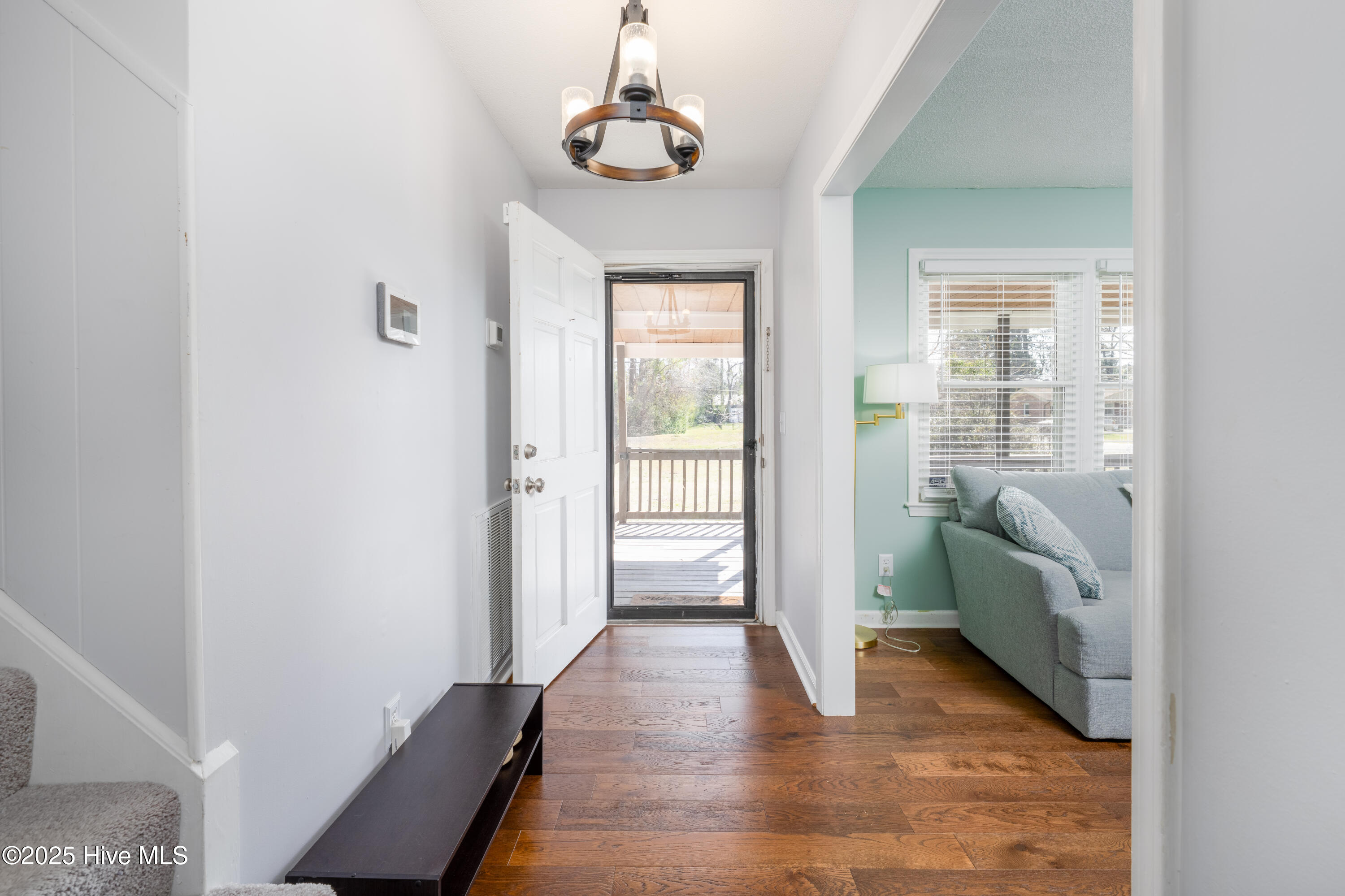 233 Heritage Park Drive Property Photo 11