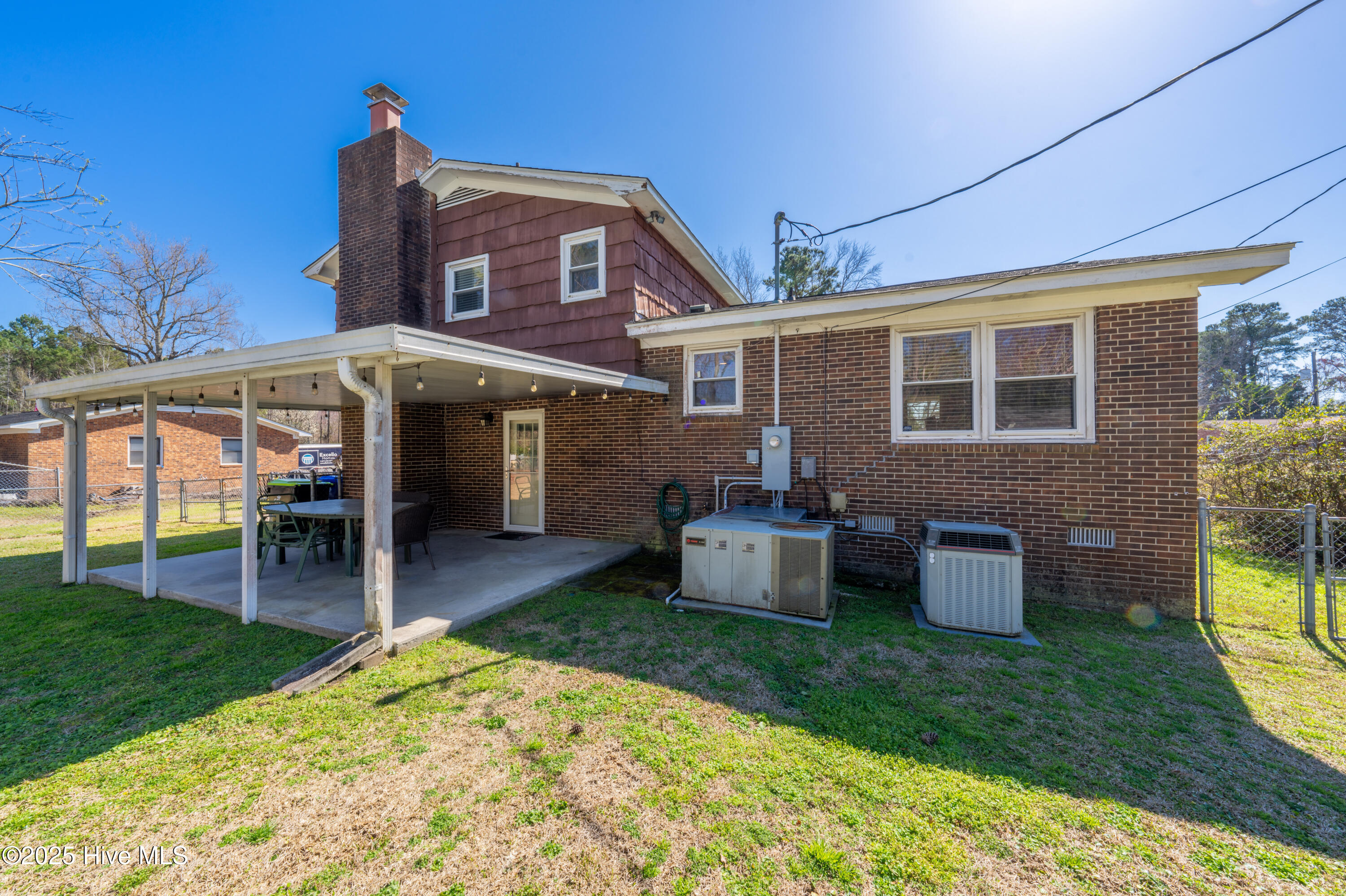 233 Heritage Park Drive Property Photo 21