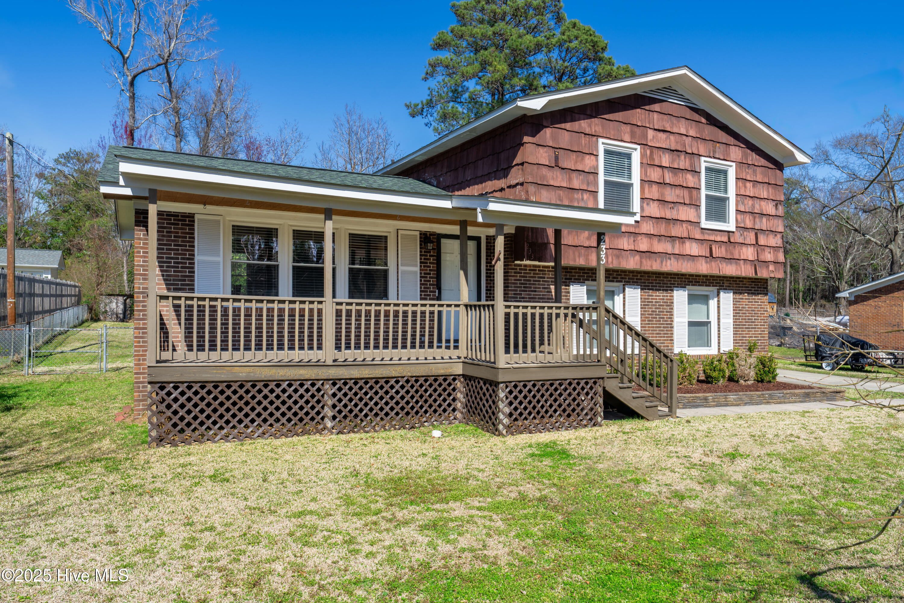 233 Heritage Park Drive Property Photo 25