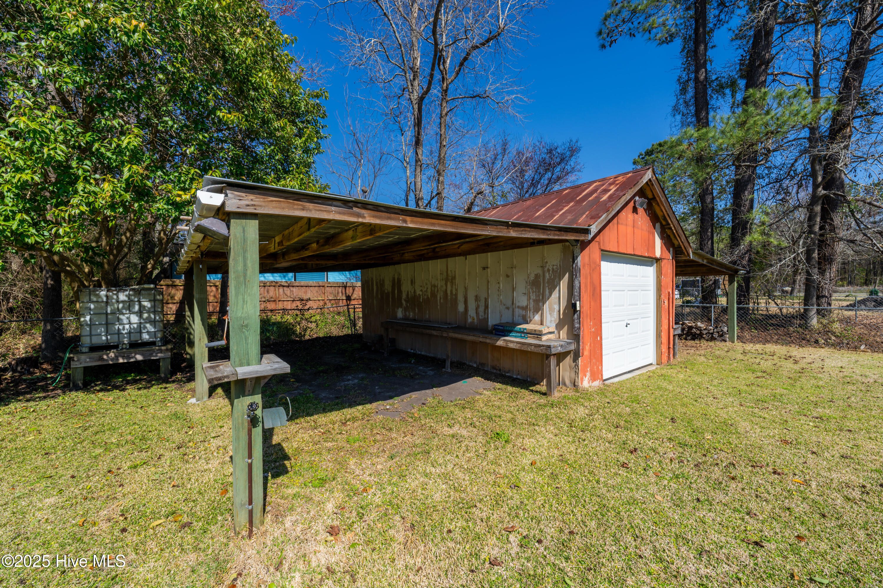 233 Heritage Park Drive Property Photo 28