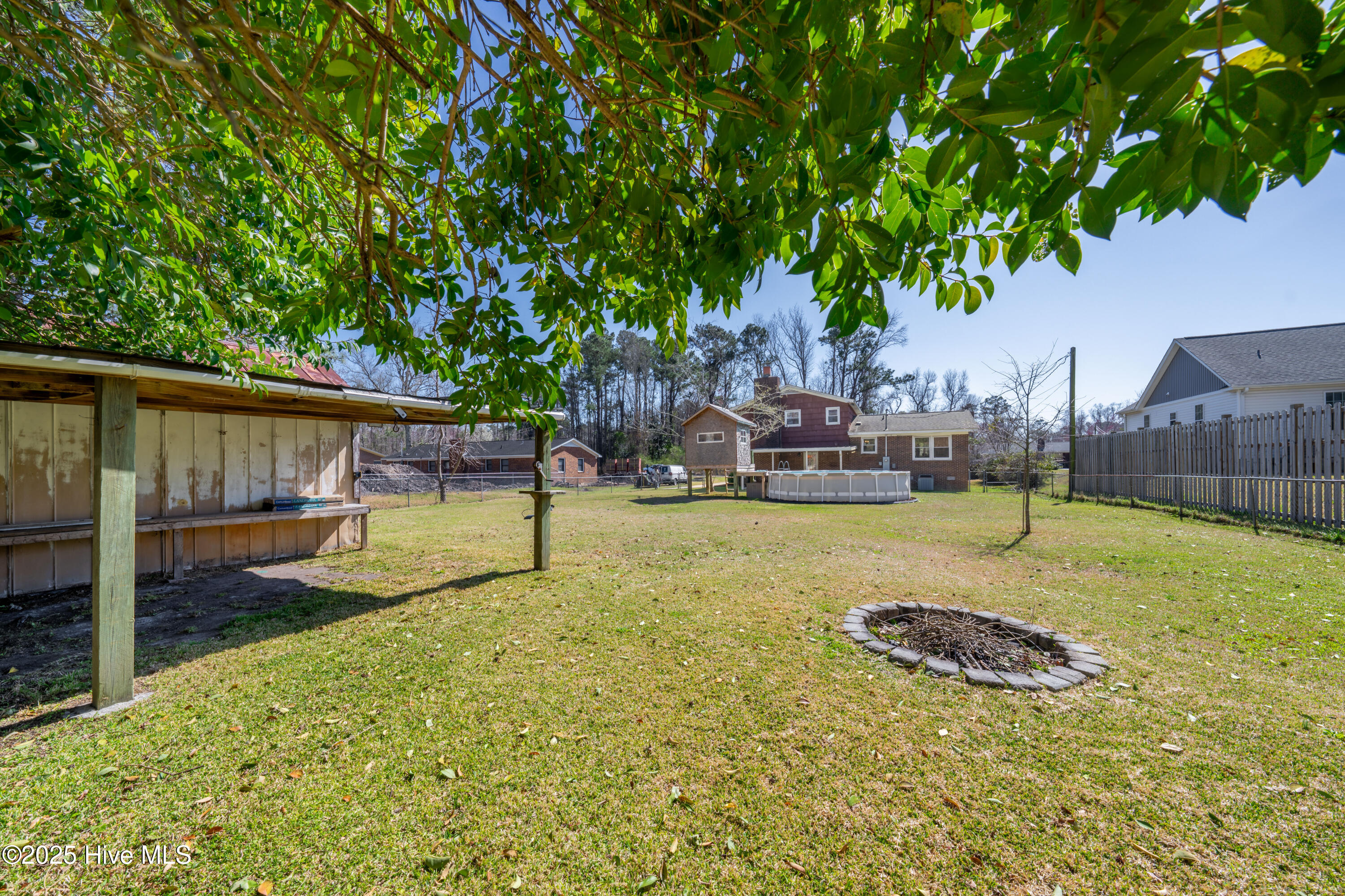 233 Heritage Park Drive Property Photo 30