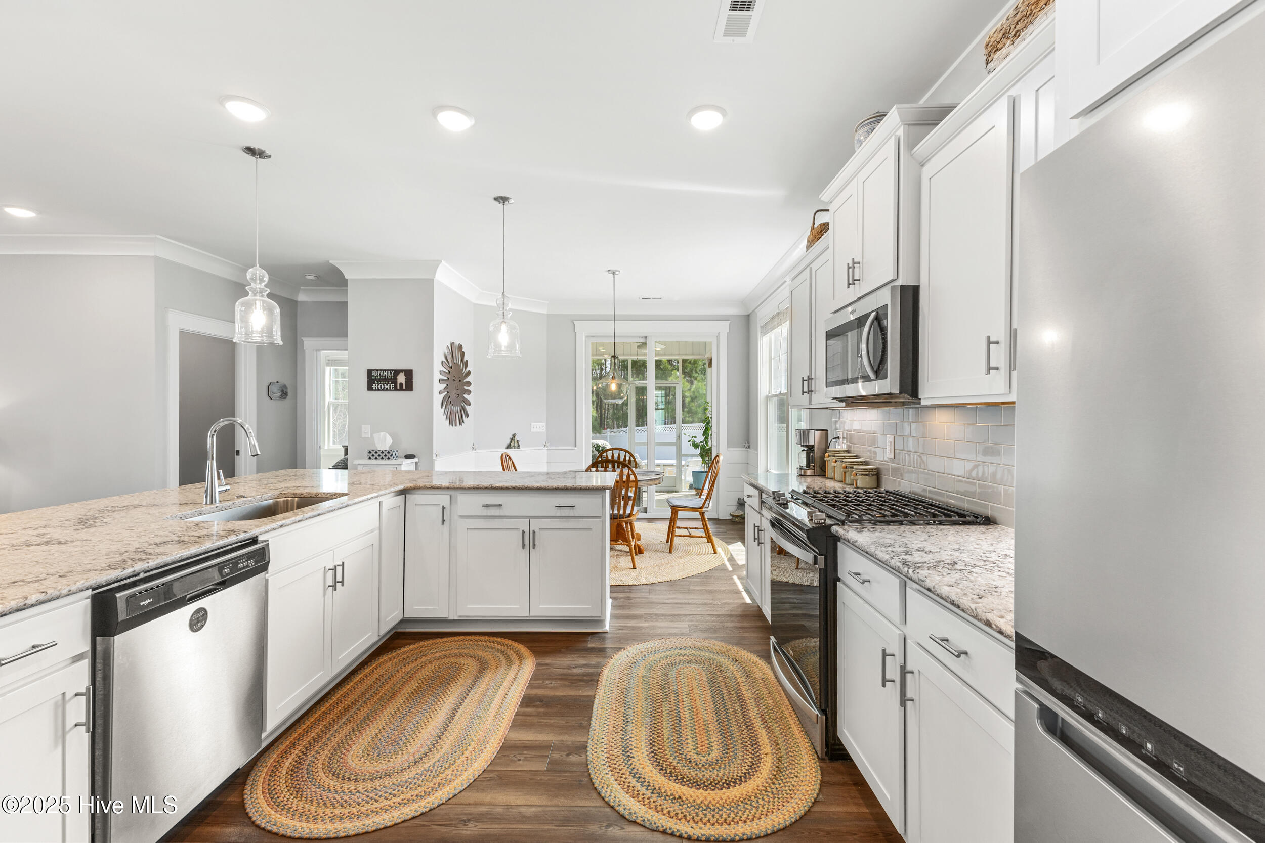 172 Everett Park Trail Property Photo 7