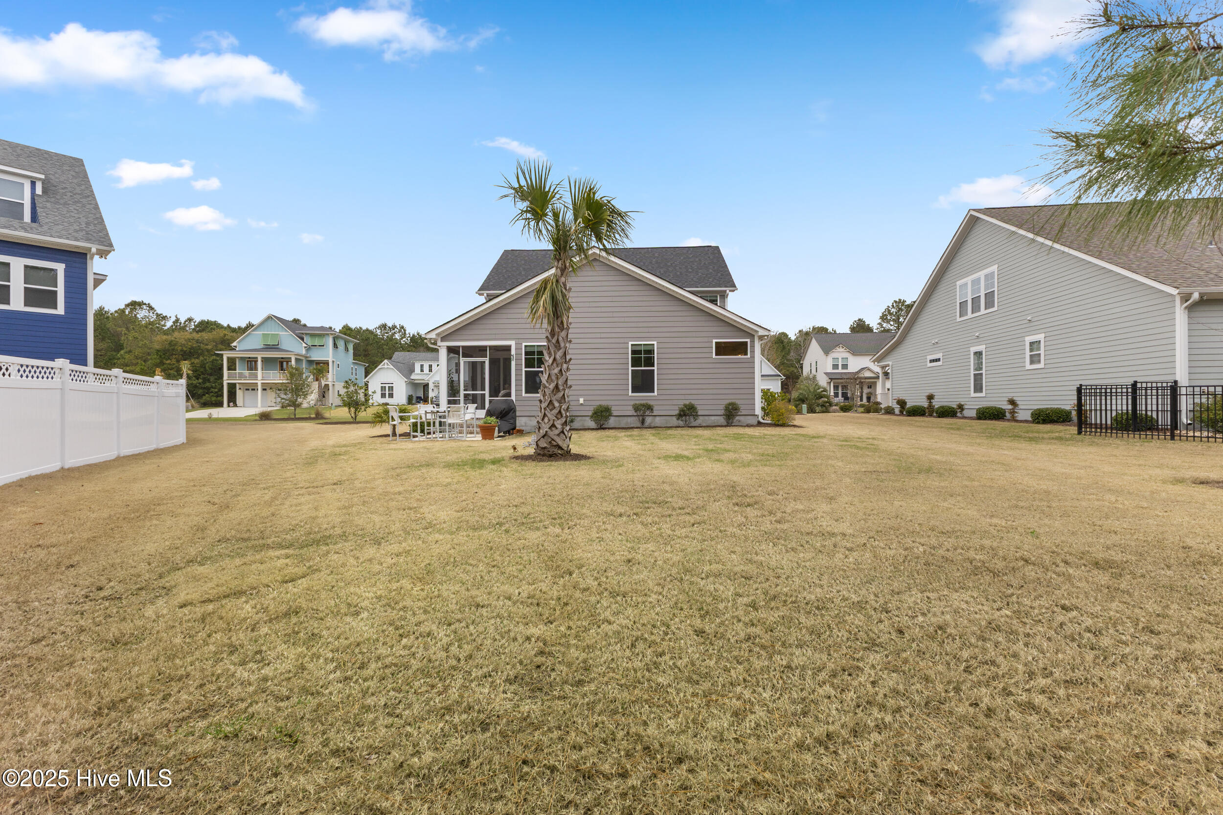 172 Everett Park Trail Property Photo 32