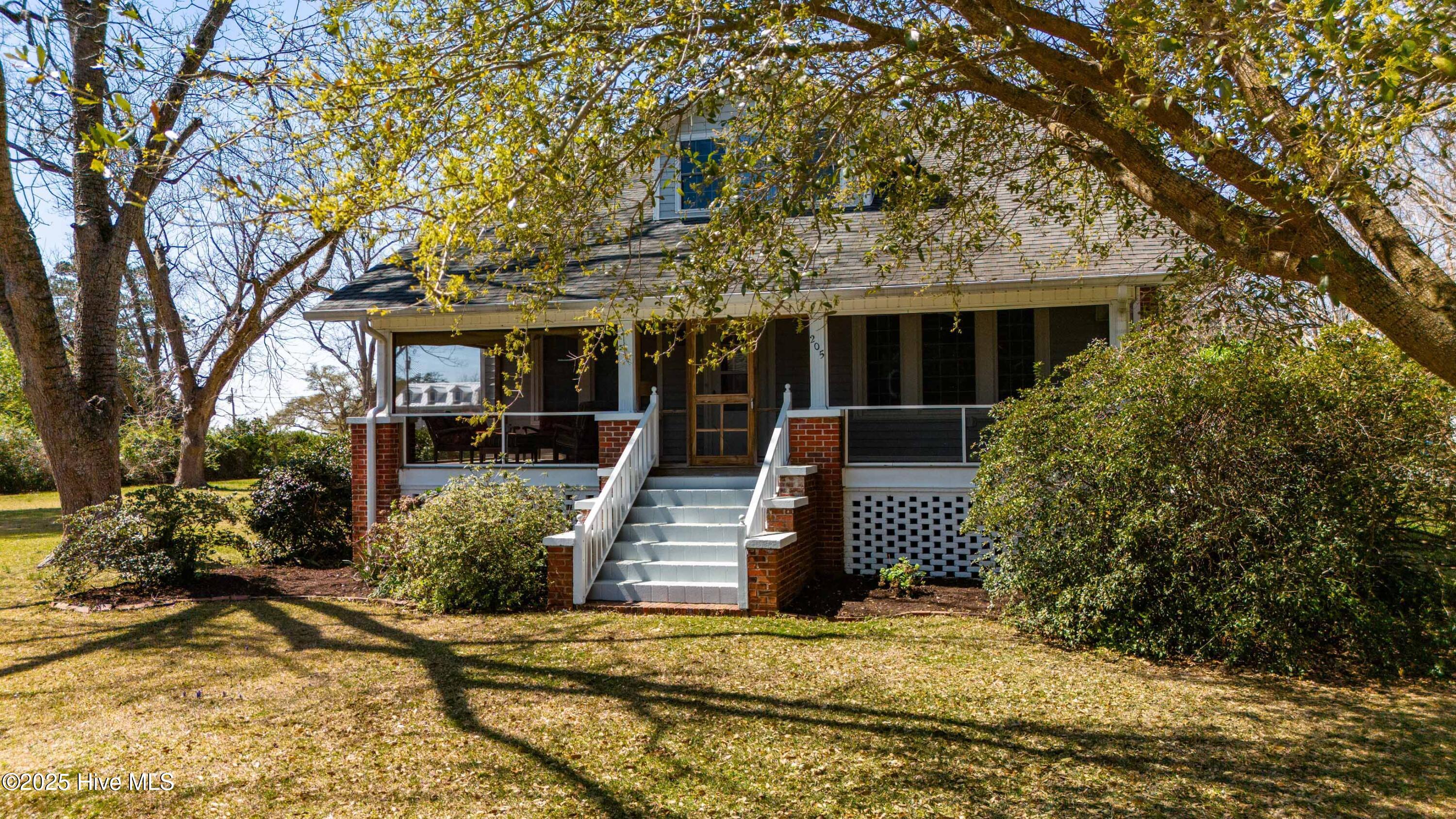 205 High Street Property Photo 5