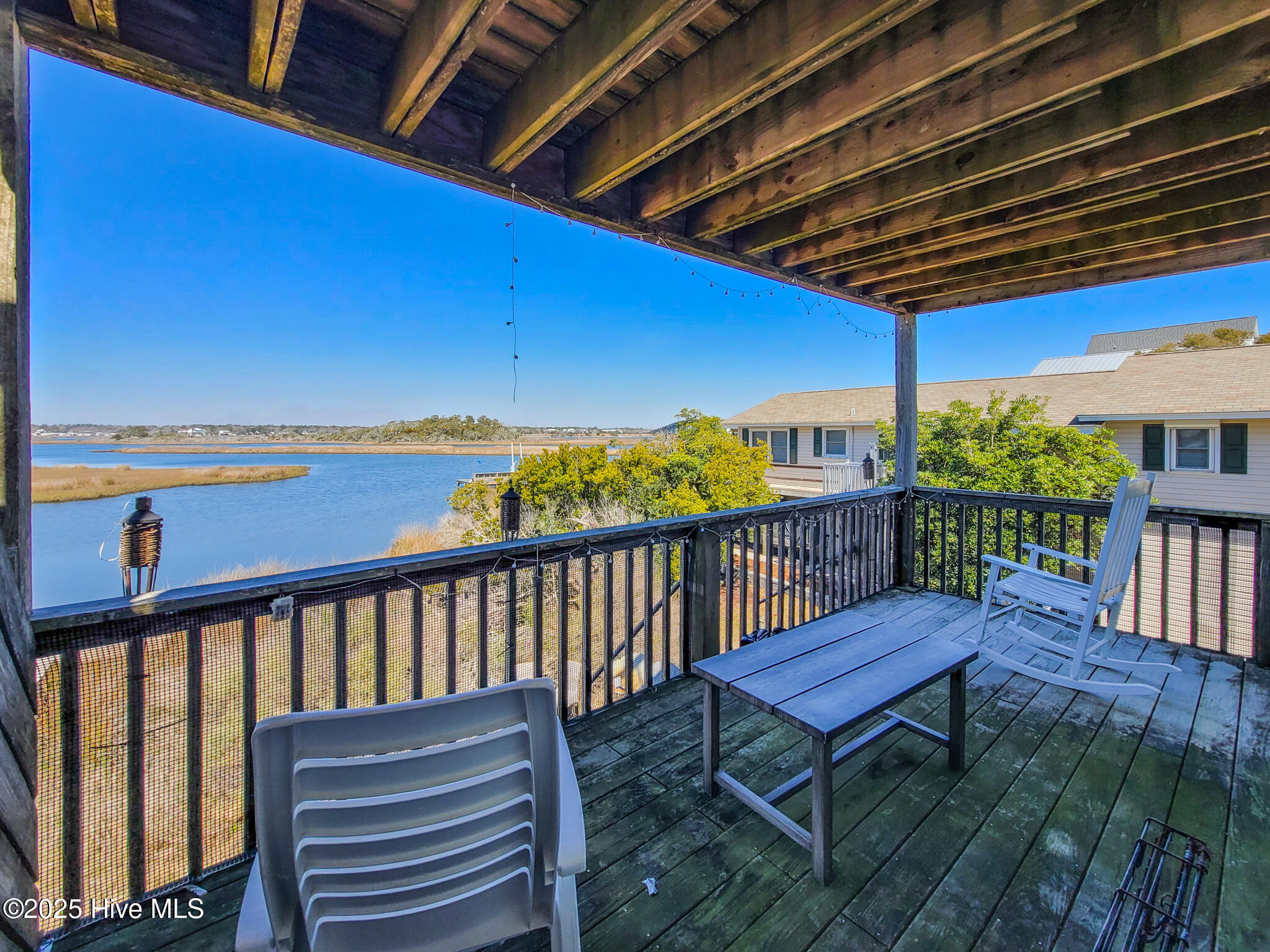 703 S Topsail Drive Property Photo 10