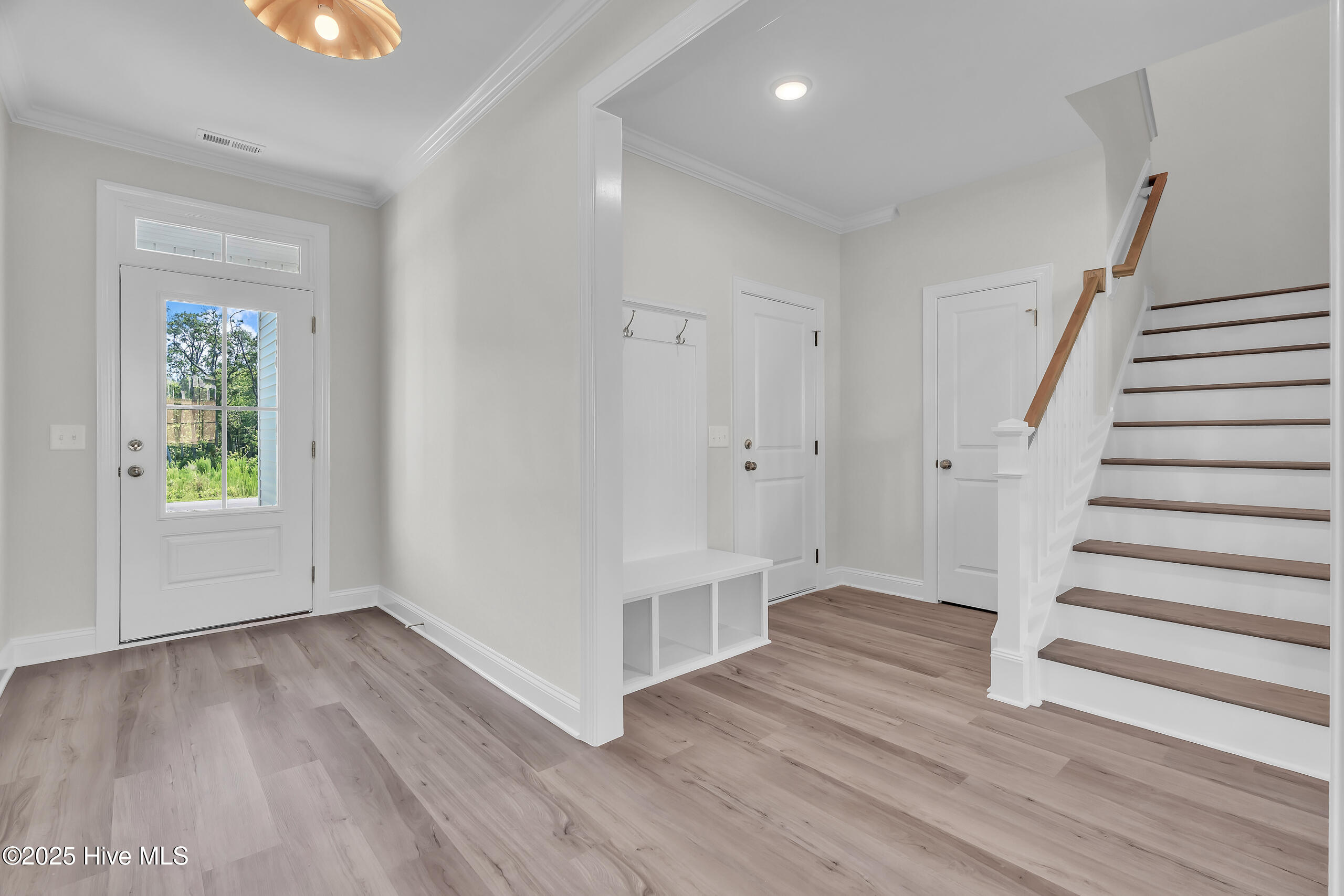 124 Creek Bluff Road Property Photo 9