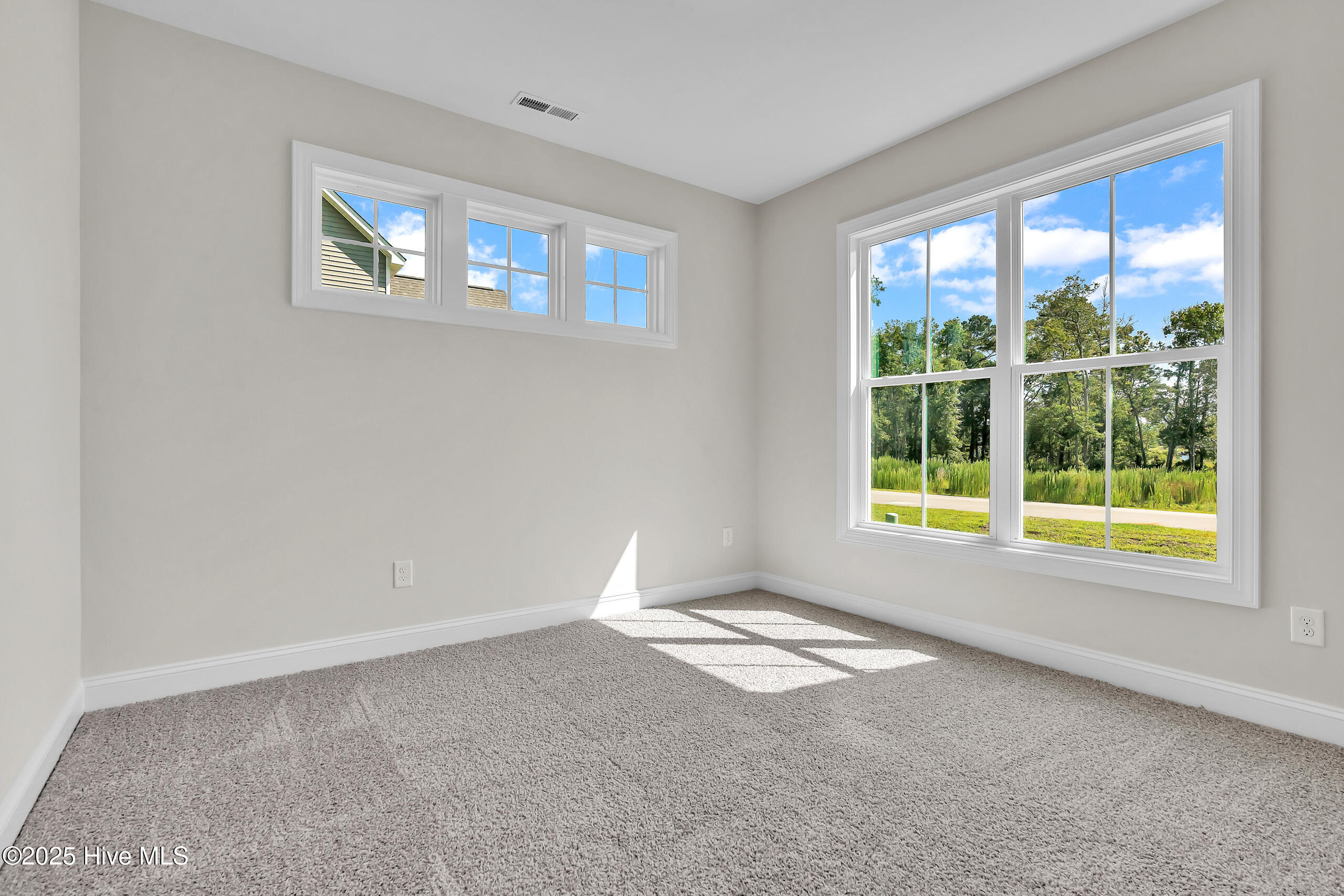 124 Creek Bluff Road Property Photo 12