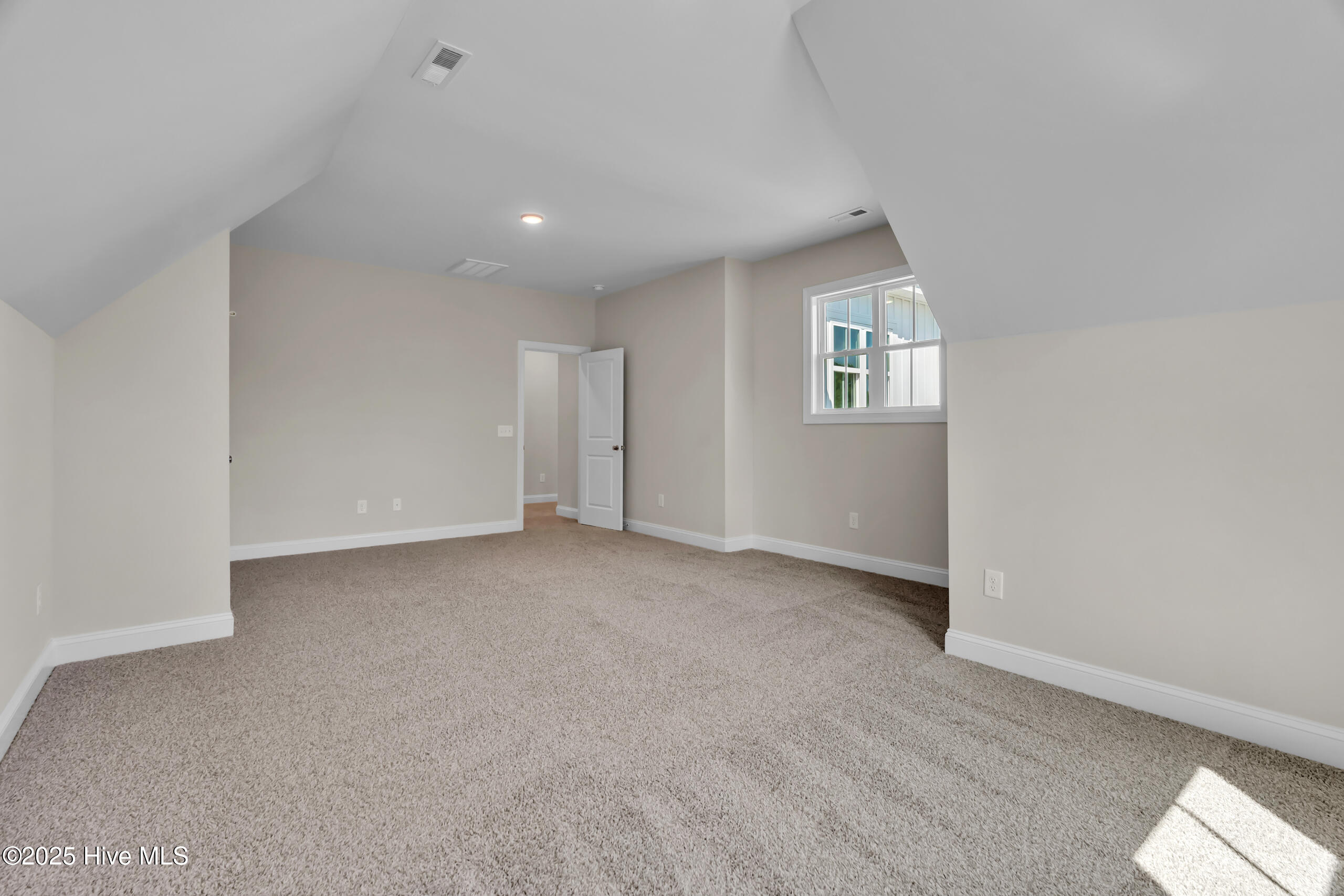 124 Creek Bluff Road Property Photo 35