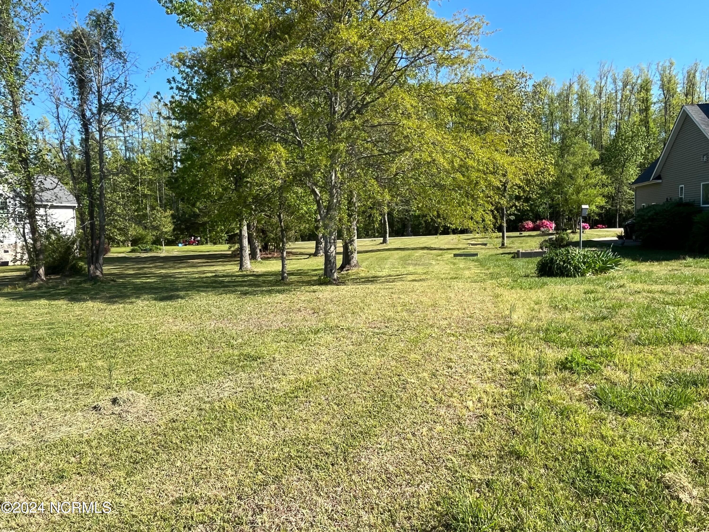579 Summerby Road Property Photo 7