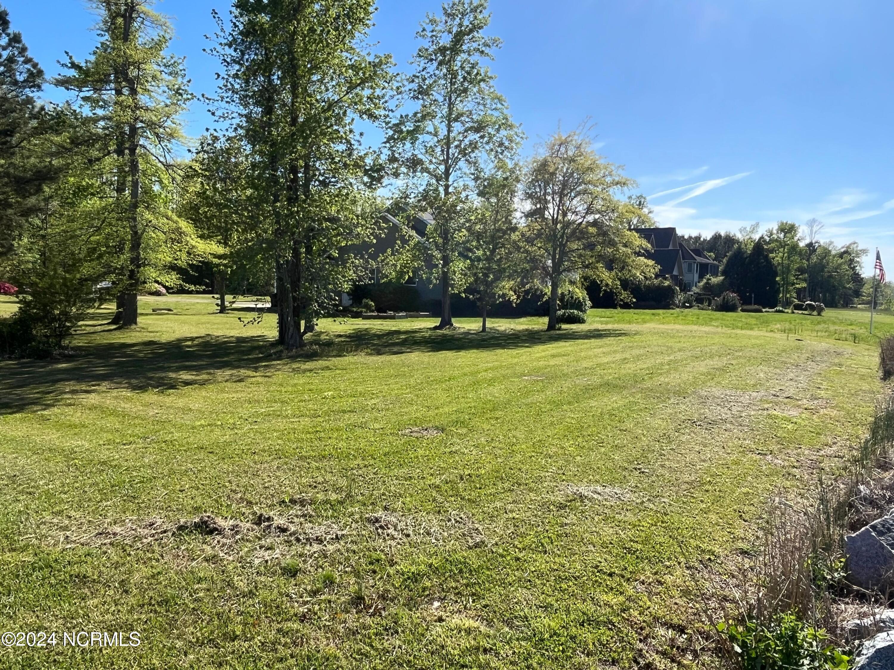 579 Summerby Road Property Photo 8