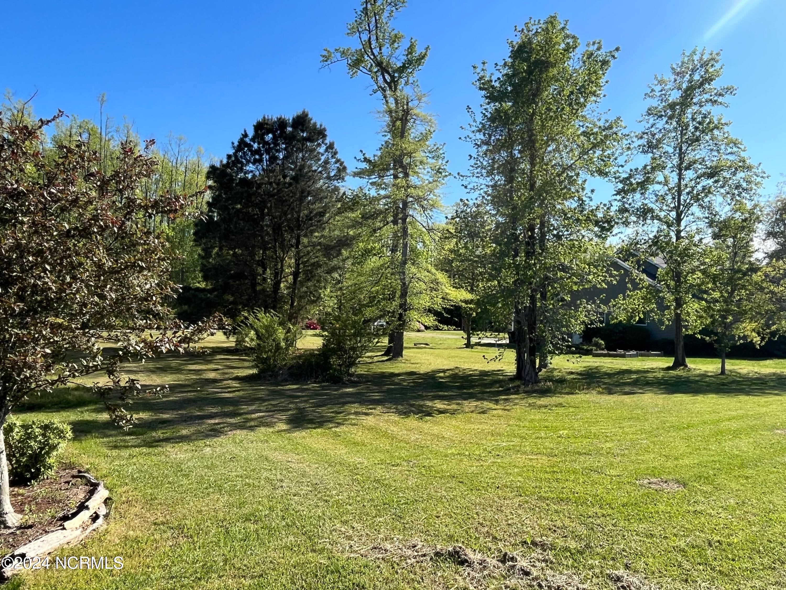 579 Summerby Road Property Photo 10