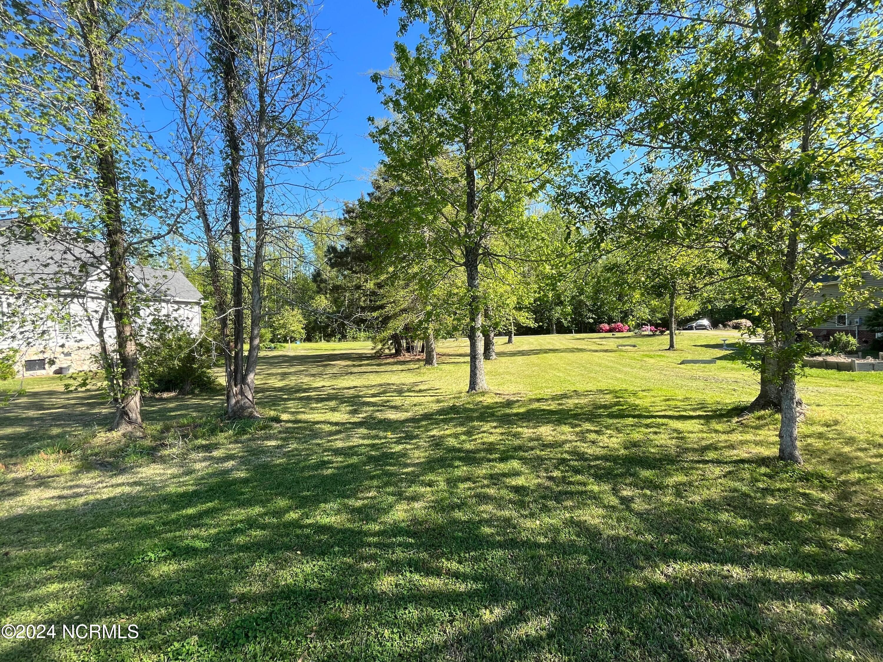 579 Summerby Road Property Photo 11
