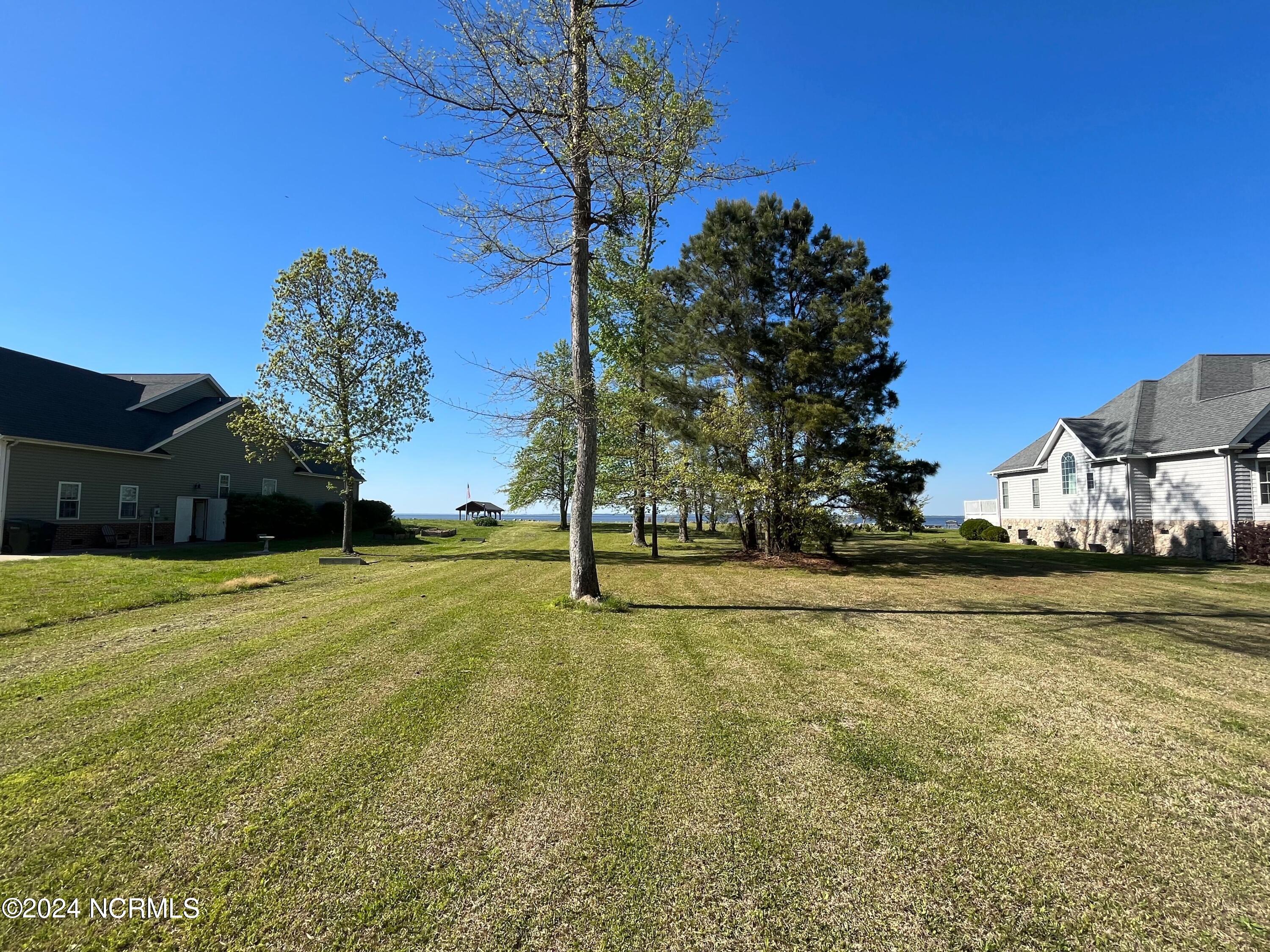 579 Summerby Road Property Photo 13