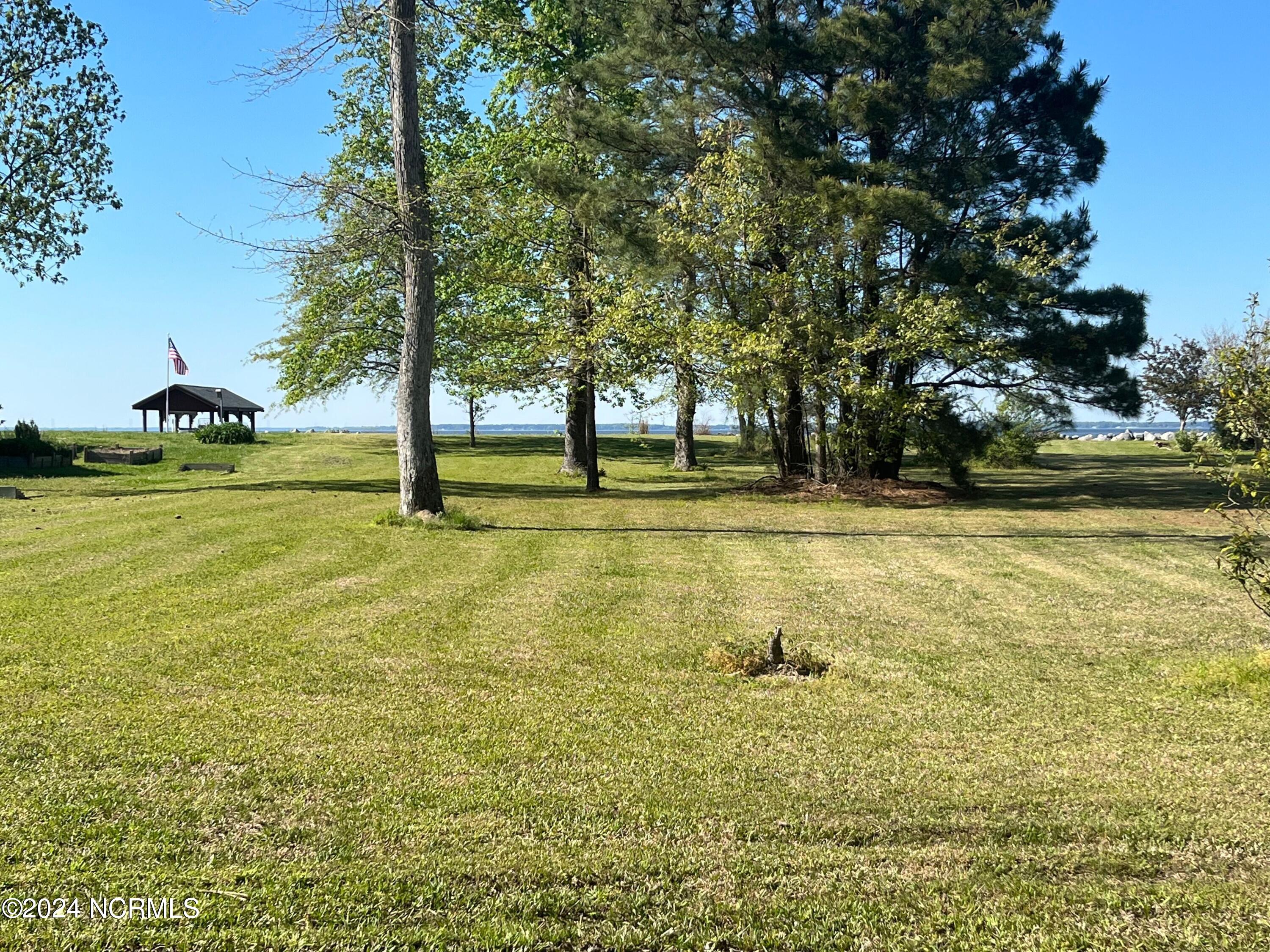 579 Summerby Road Property Photo 15