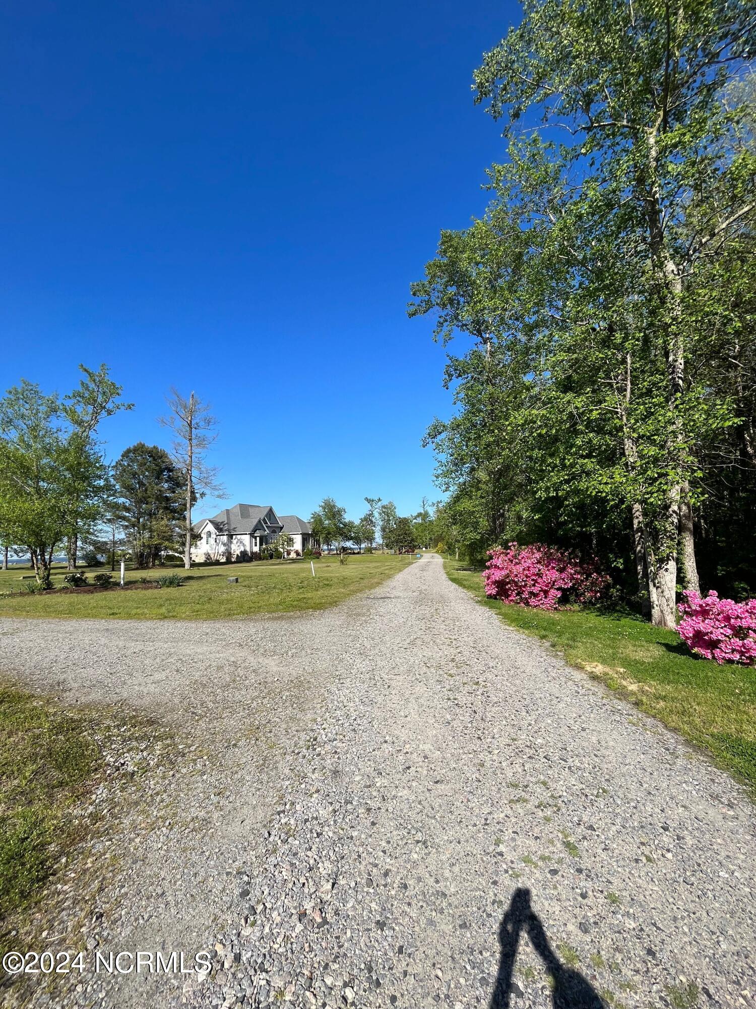 579 Summerby Road Property Photo 22