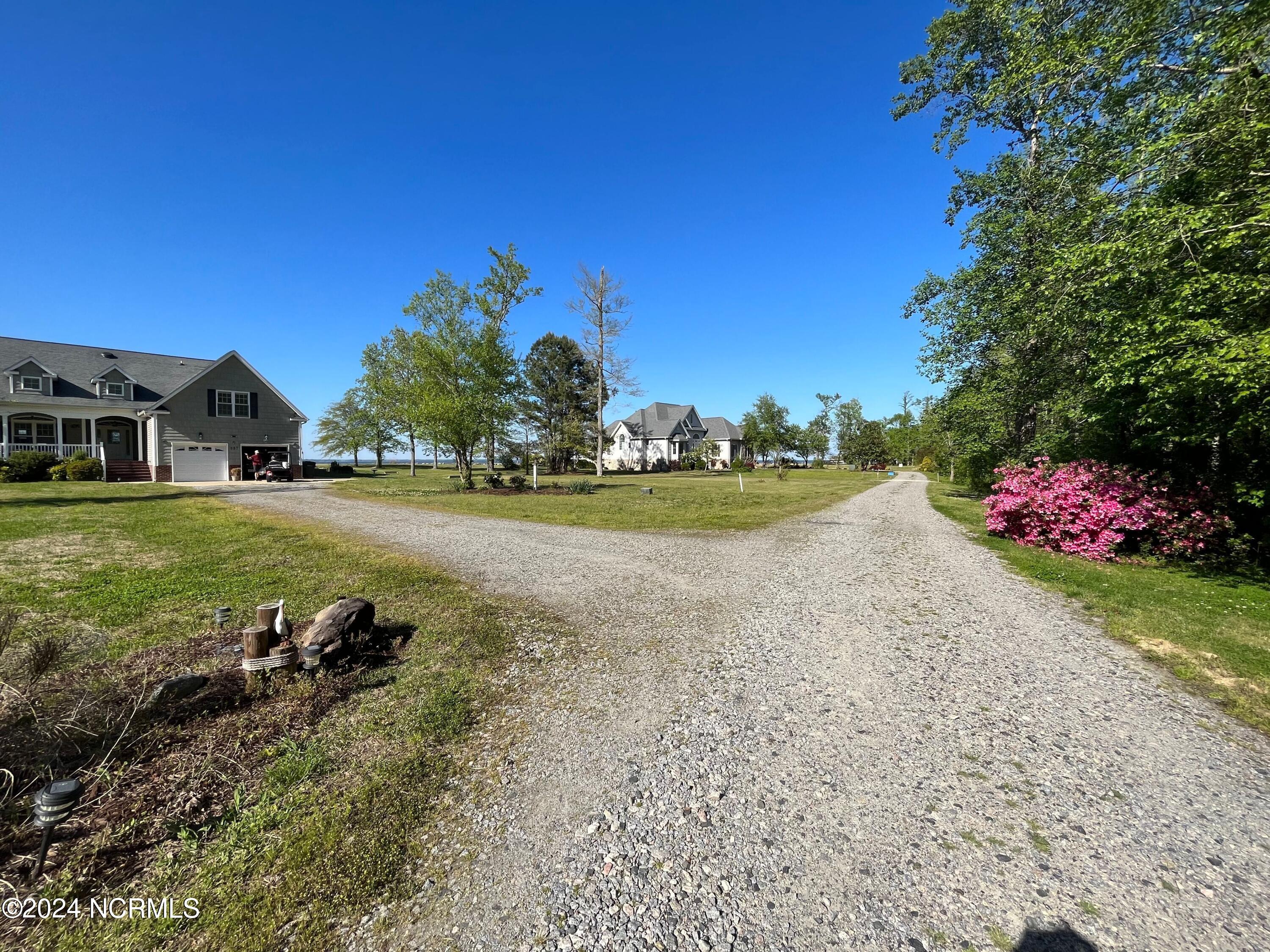 579 Summerby Road Property Photo 24
