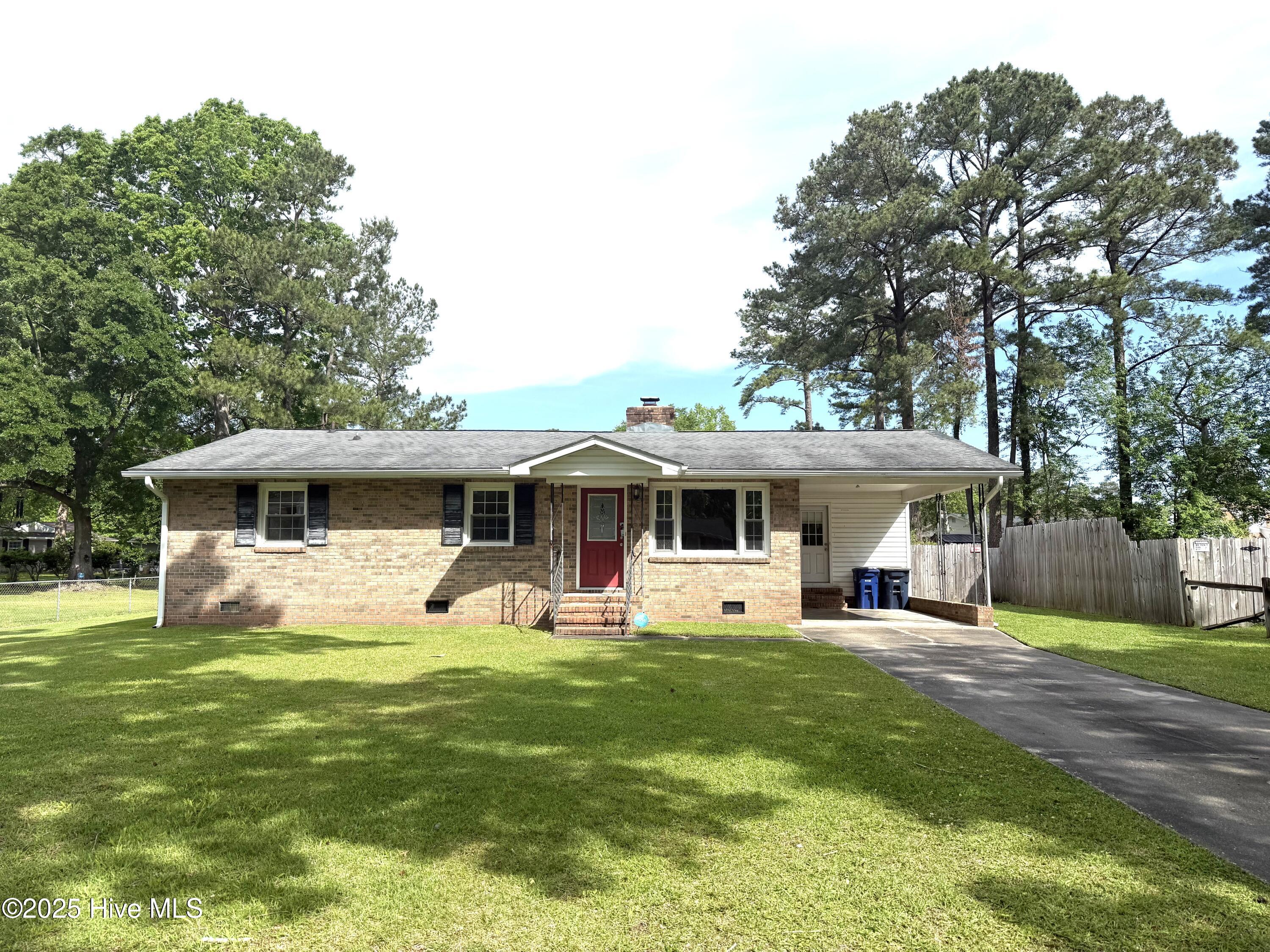 109 King Richard Court Property Photo