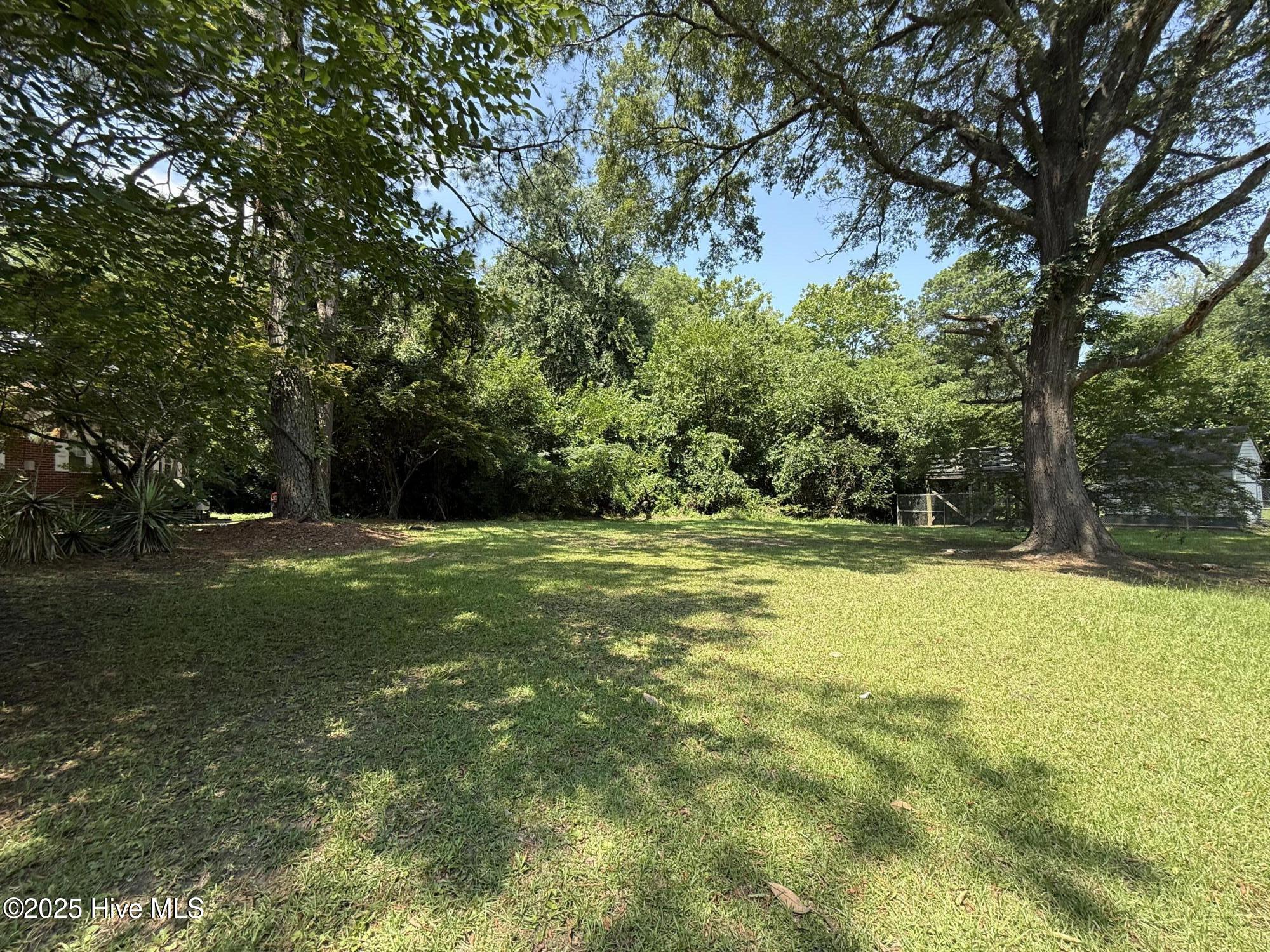 1404 Hillsdale Drive Property Photo 1