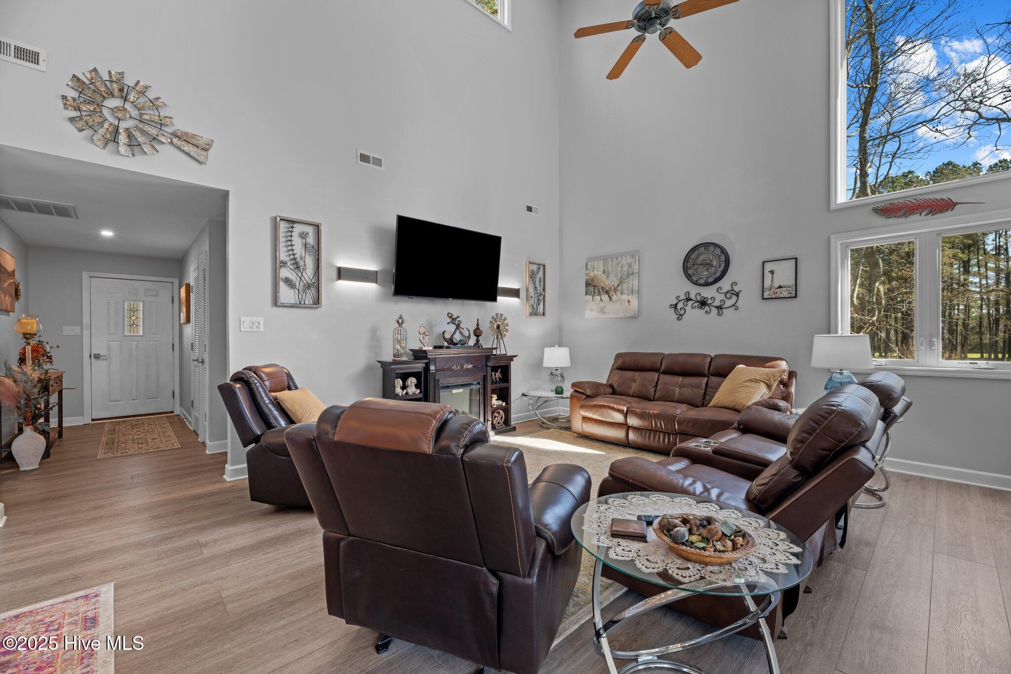 20 Mallard Drive Property Photo 5