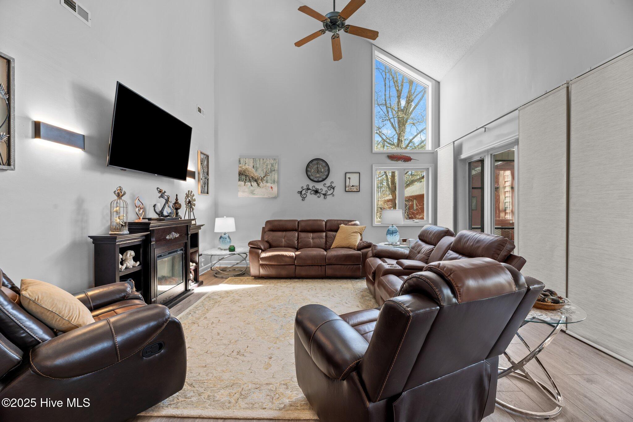 20 Mallard Drive Property Photo 6