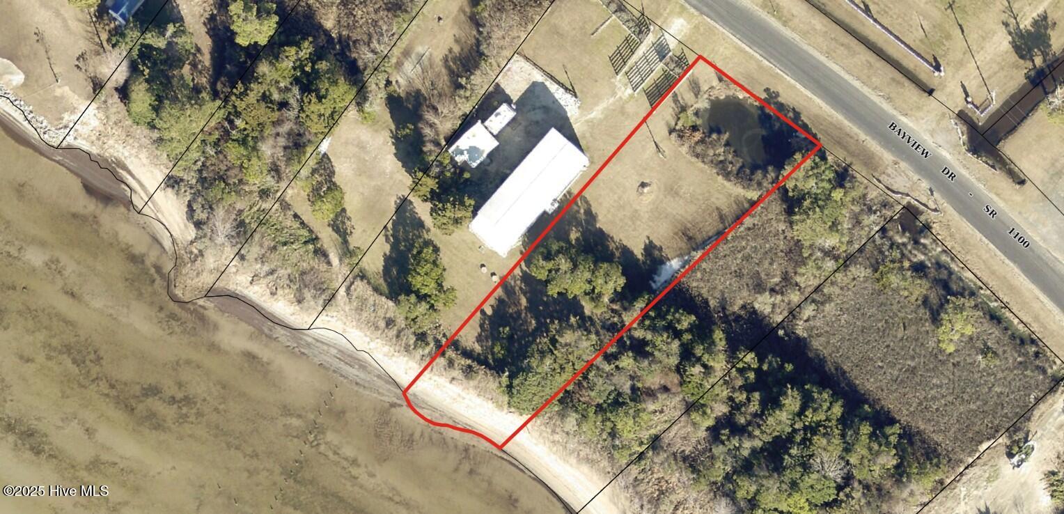 233 Bayview Drive Property Photo 2