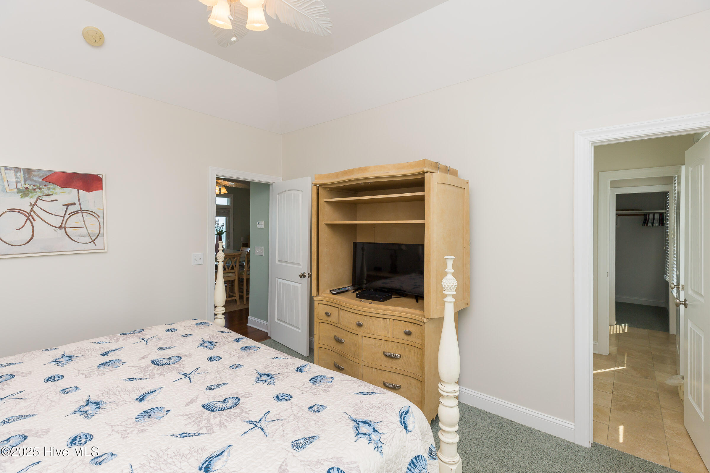 2216 S Shore Drive A & B Property Photo 6
