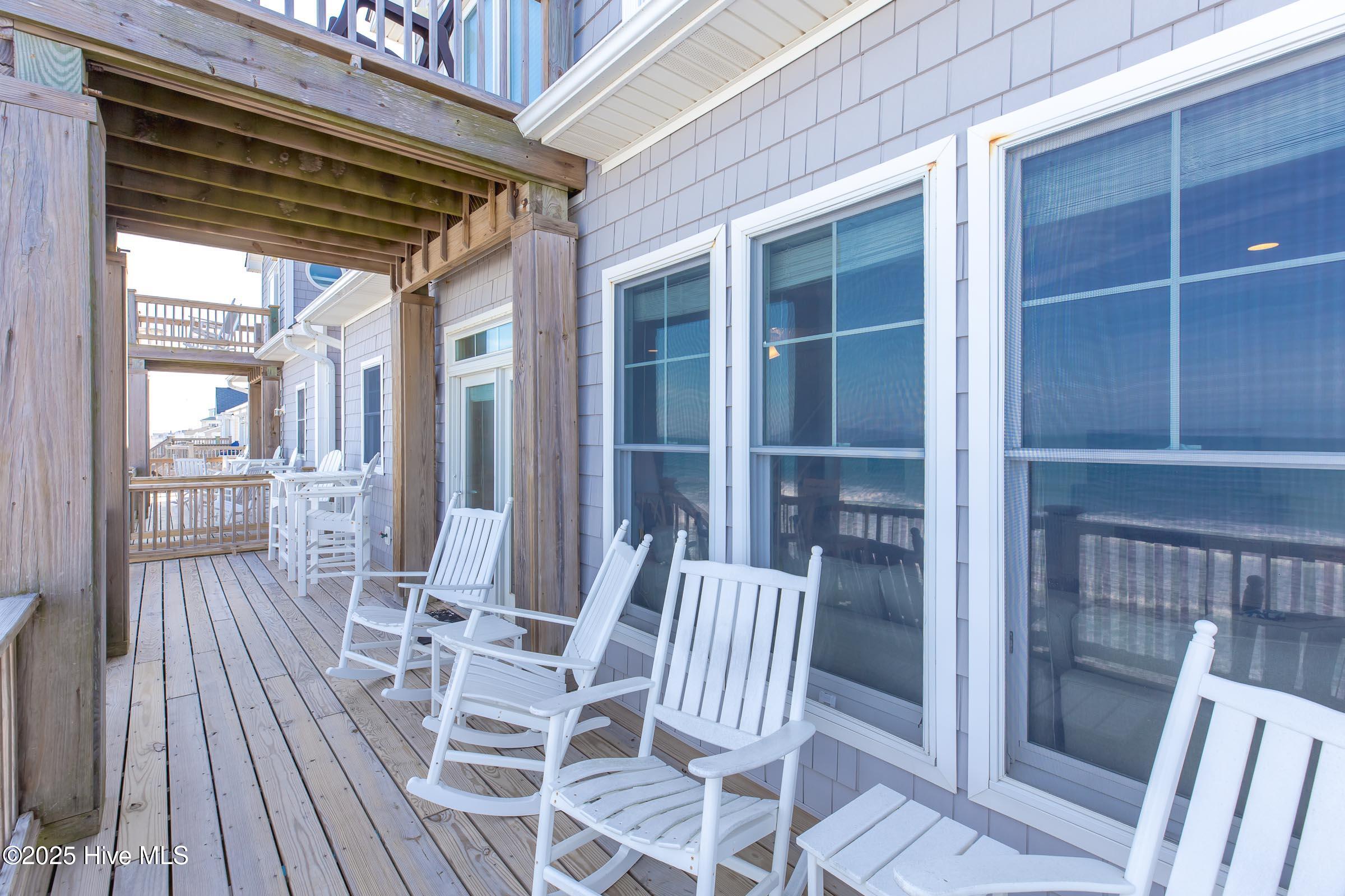 2216 S Shore Drive A & B Property Photo 10