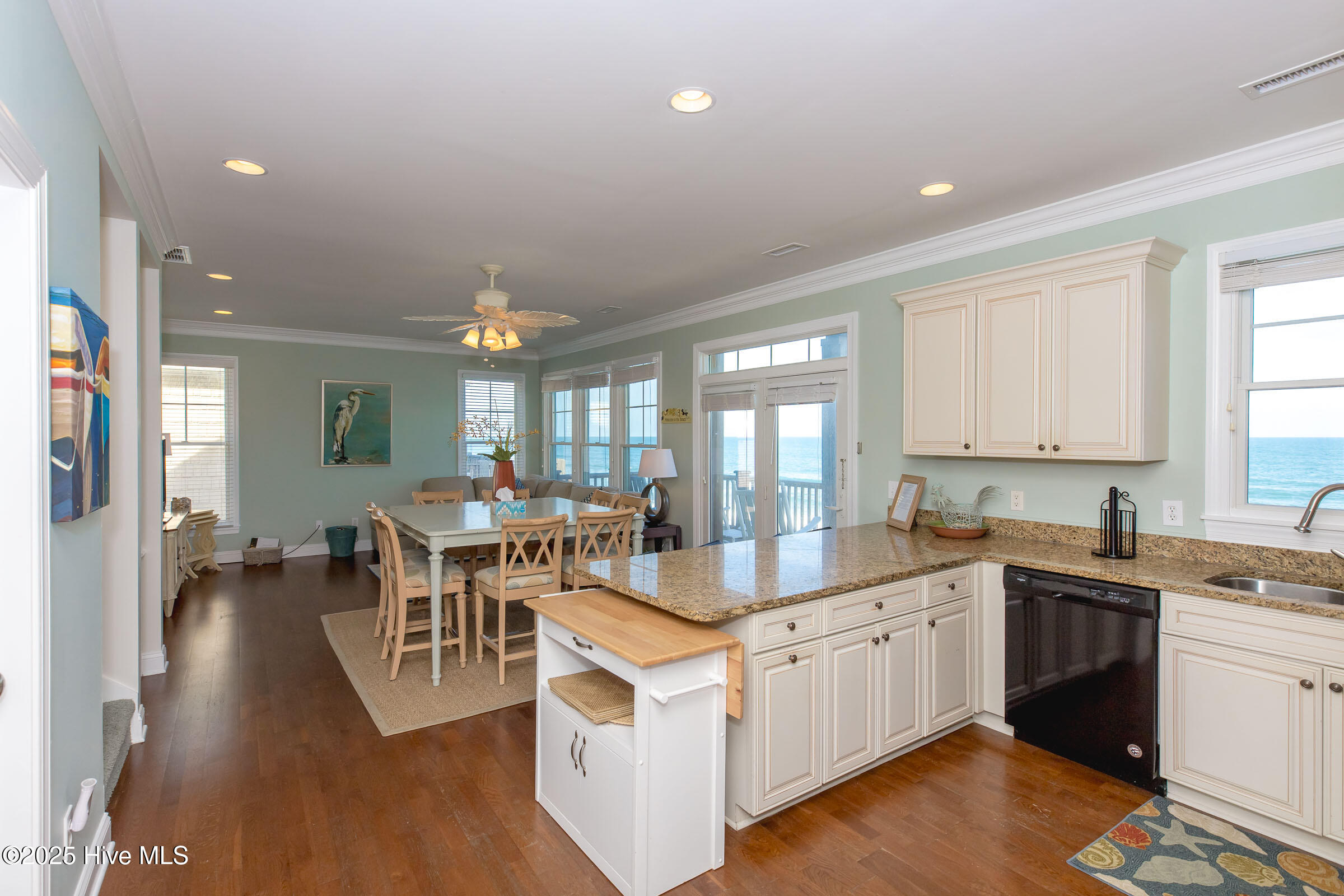 2216 S Shore Drive A & B Property Photo 25