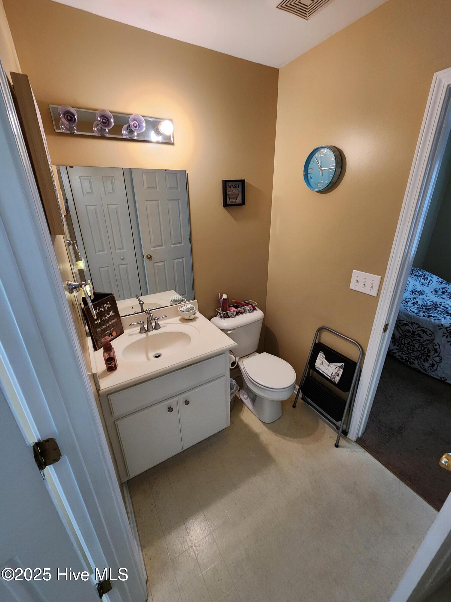 117 Gladiola Drive Property Photo 6