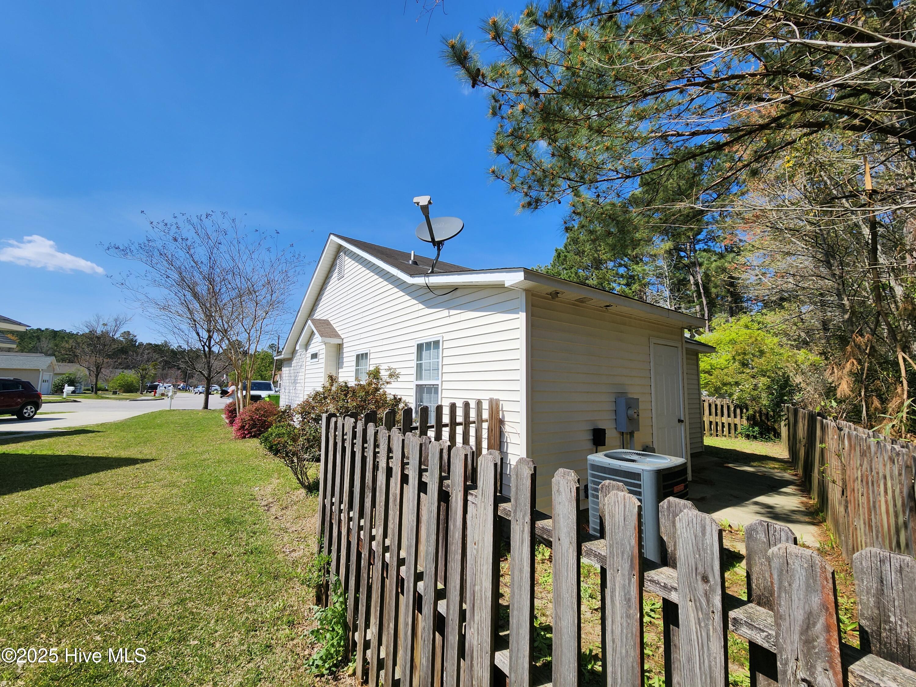 117 Gladiola Drive Property Photo 9