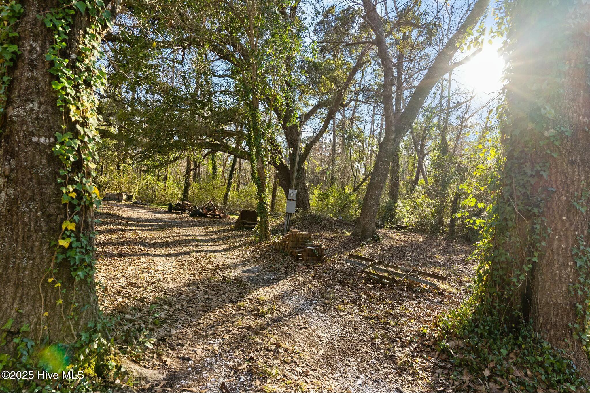 1050 Navaho Trail Property Photo 2