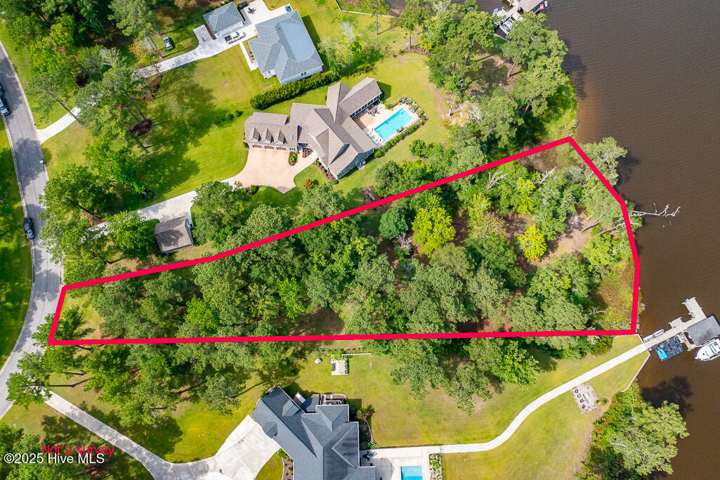 310 Southern Plantation Drive Property Photo 2