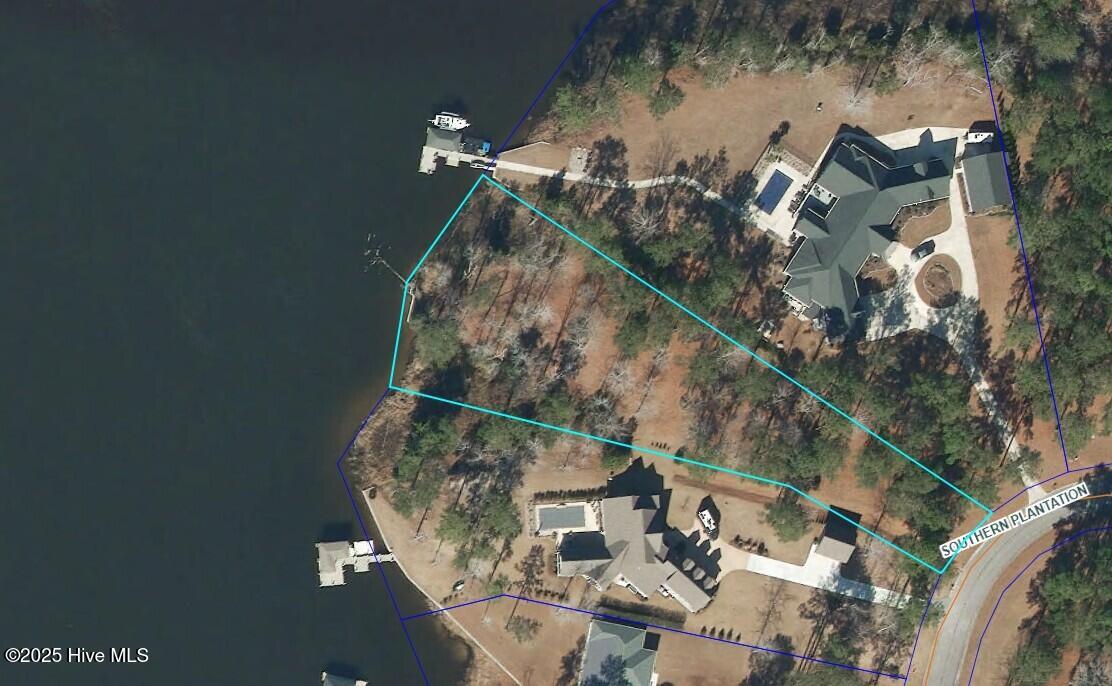 310 Southern Plantation Drive Property Photo 6