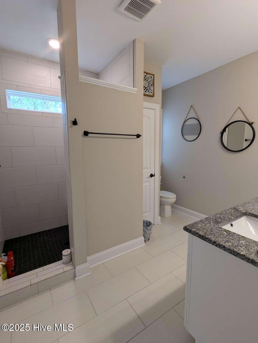 120 E Devonshire Avenue Property Photo 11